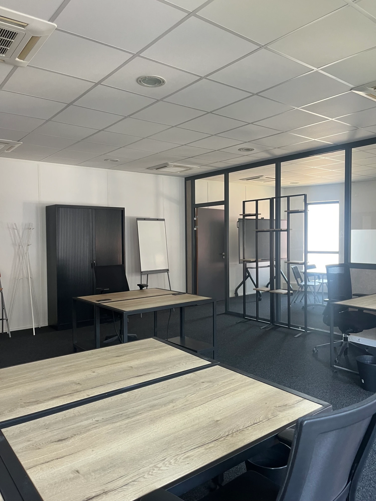 Booster House, Private office, 6 desks, Dardilly