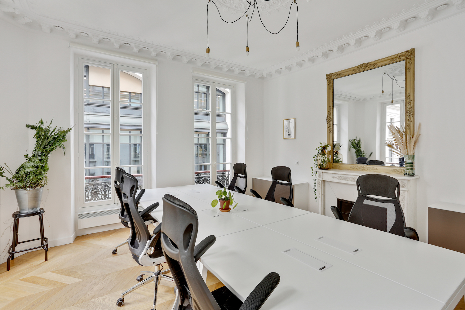 Snapdesk Le Choiseul, Bureau opéré - 16 postes, Paris 2e