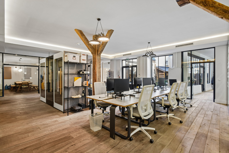 Volum Lucien Sampaix, Bureau opéré - 40 postes, Paris 10e