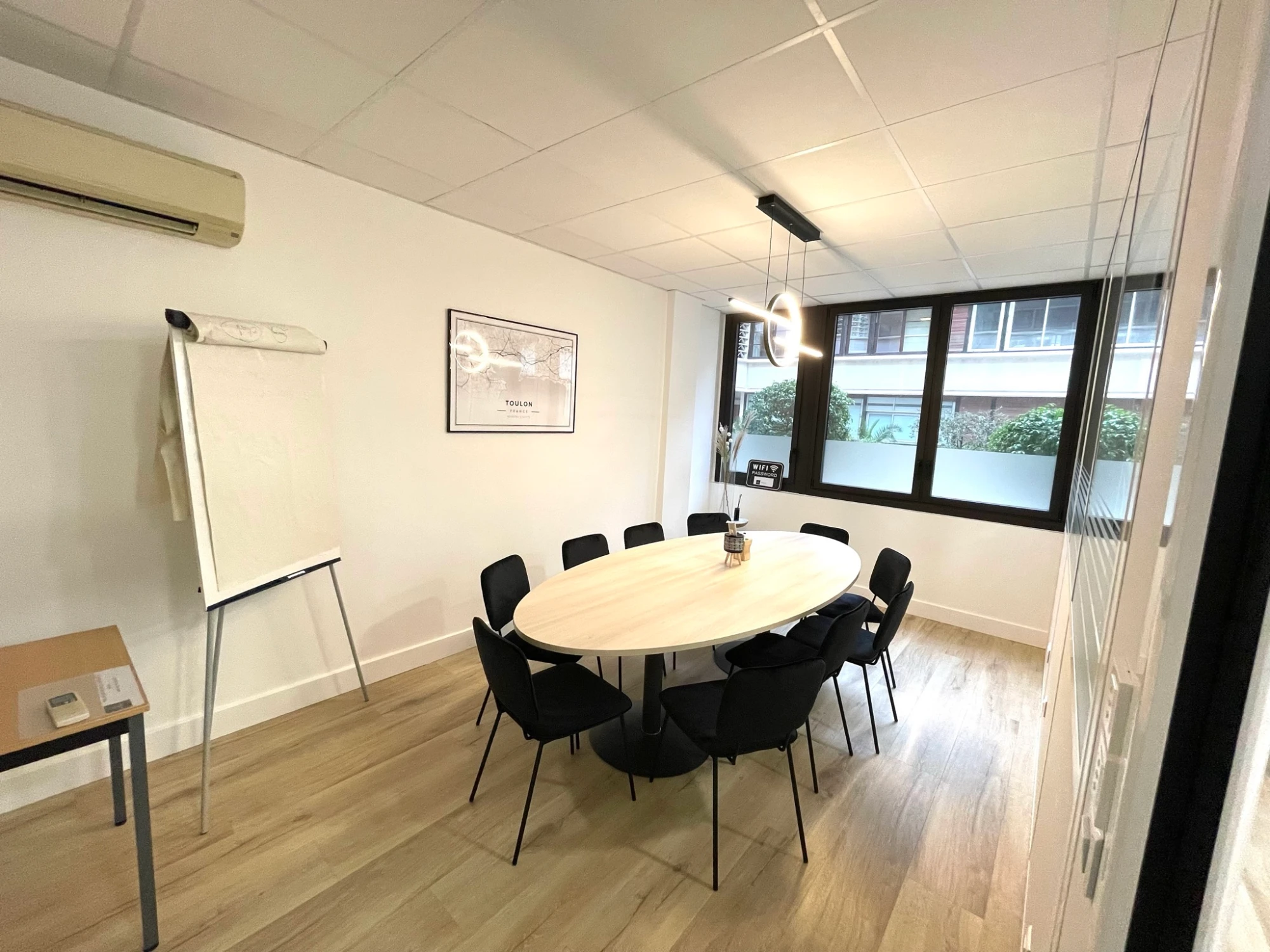 BurO'facil Toulon, Besprechungsraum für 10 Personen, Toulon