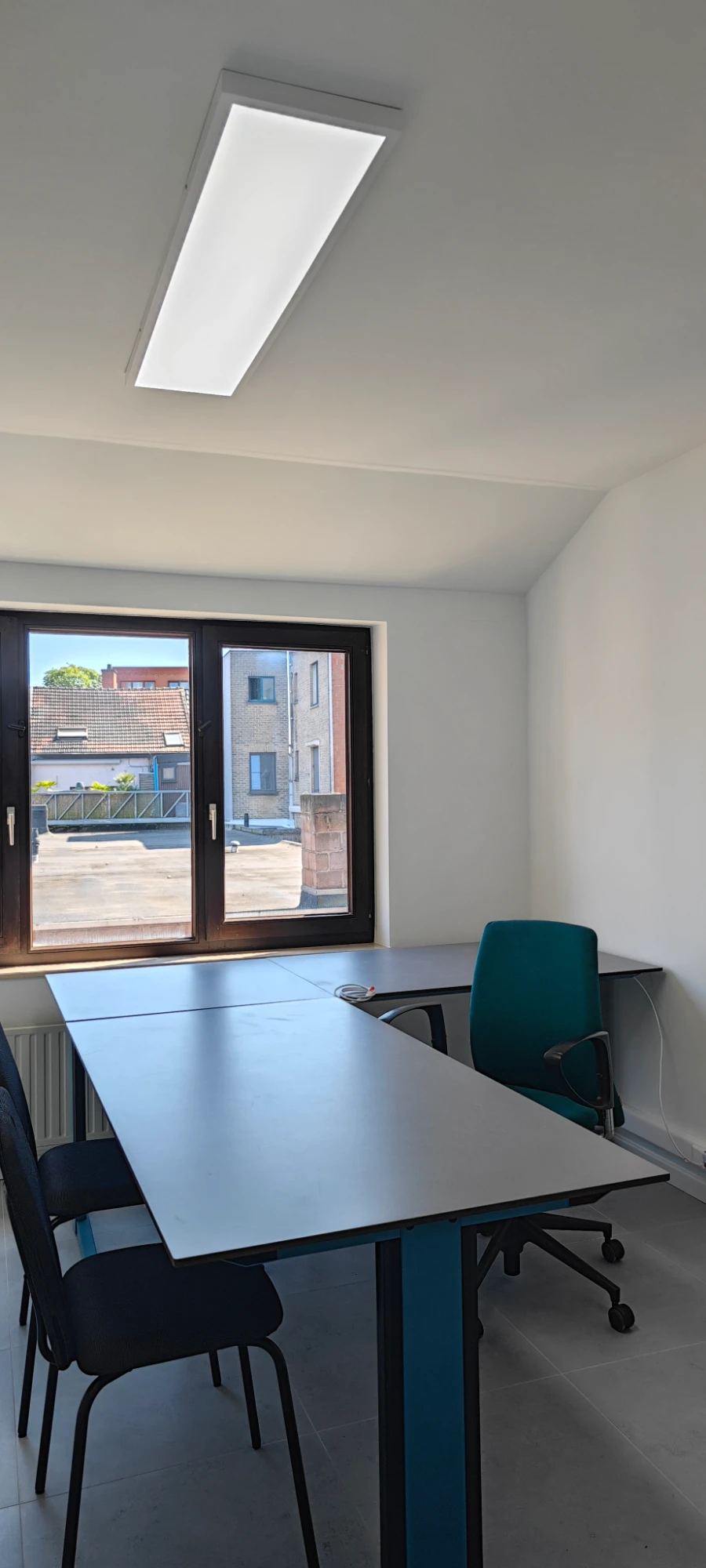 Private office 2 desks — Boterkloppers HUB
