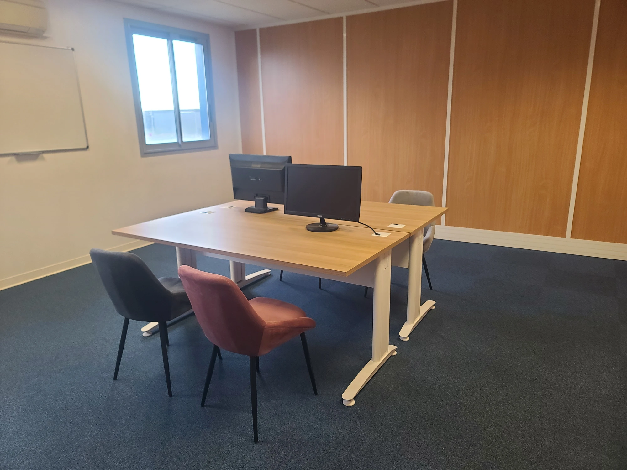 Centre d'Affaire Immobiliare, Bureau privatif 4 postes, Seysses