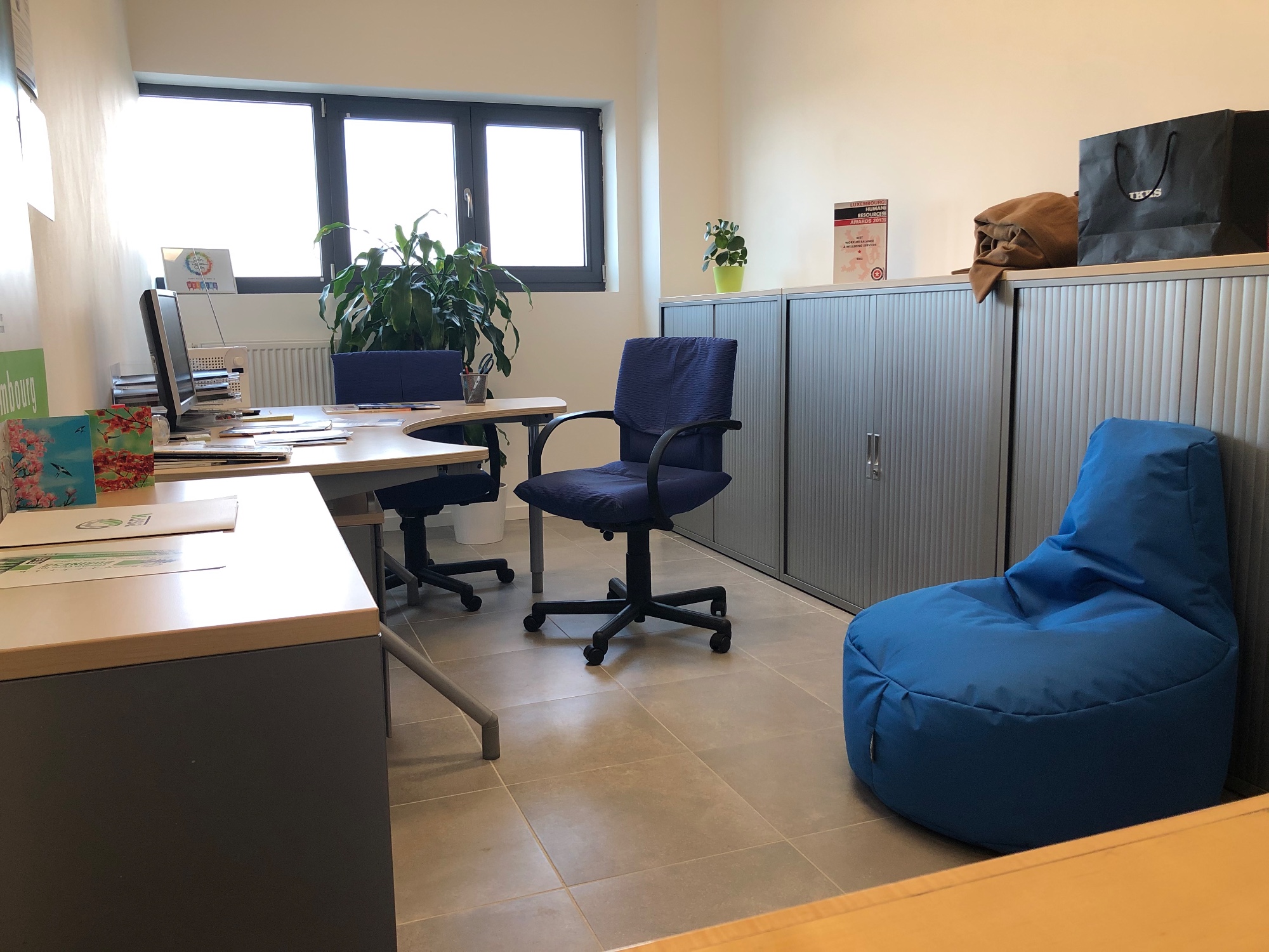 Colors Business Center - Industrie - Strassen, Privatbüro mit 2 Arbeitsplätzen, Strassen