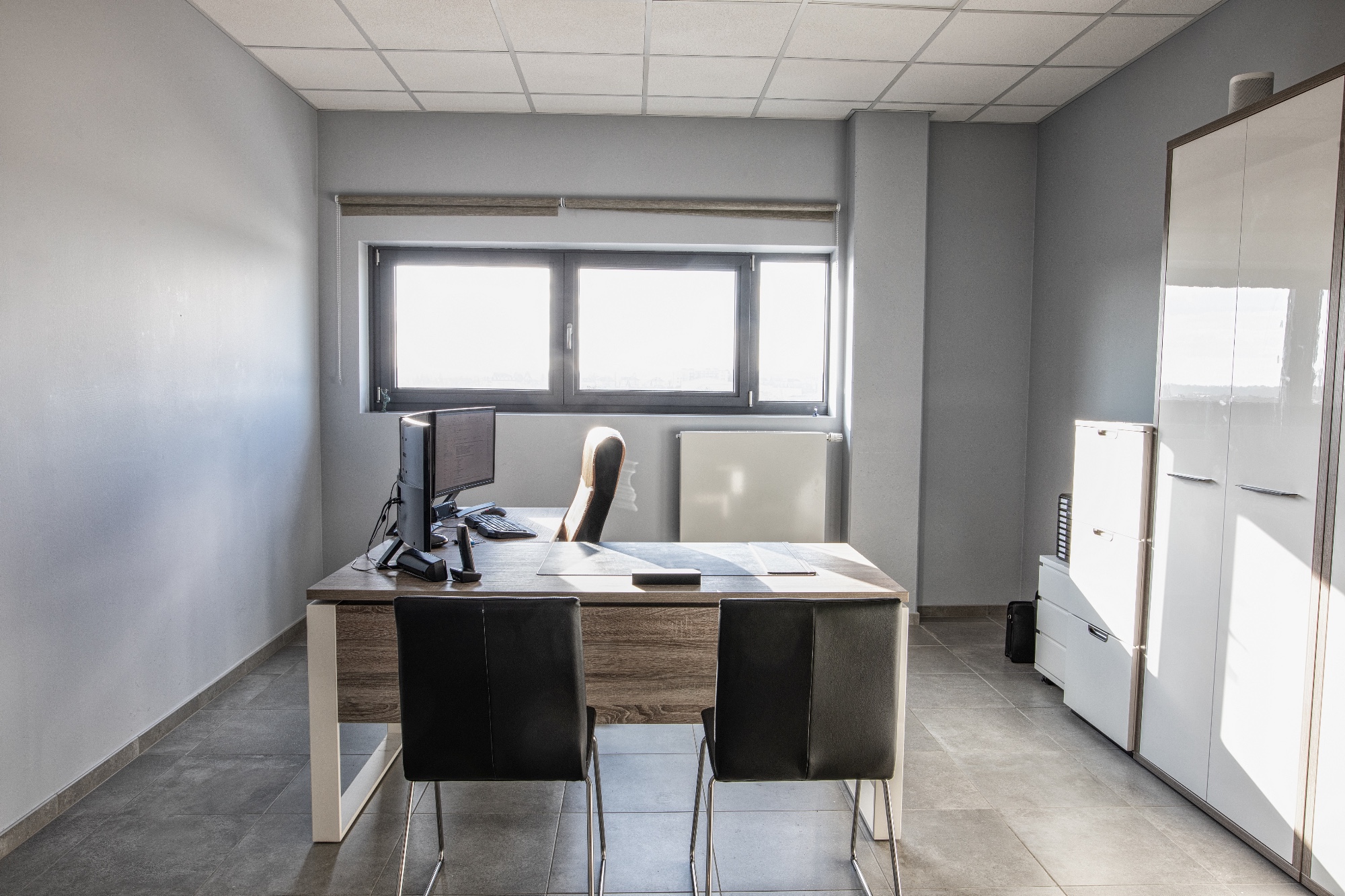 Colors Business Center - Industrie - Strassen, Privatbüro mit 1 Arbeitsplatz, Strassen
