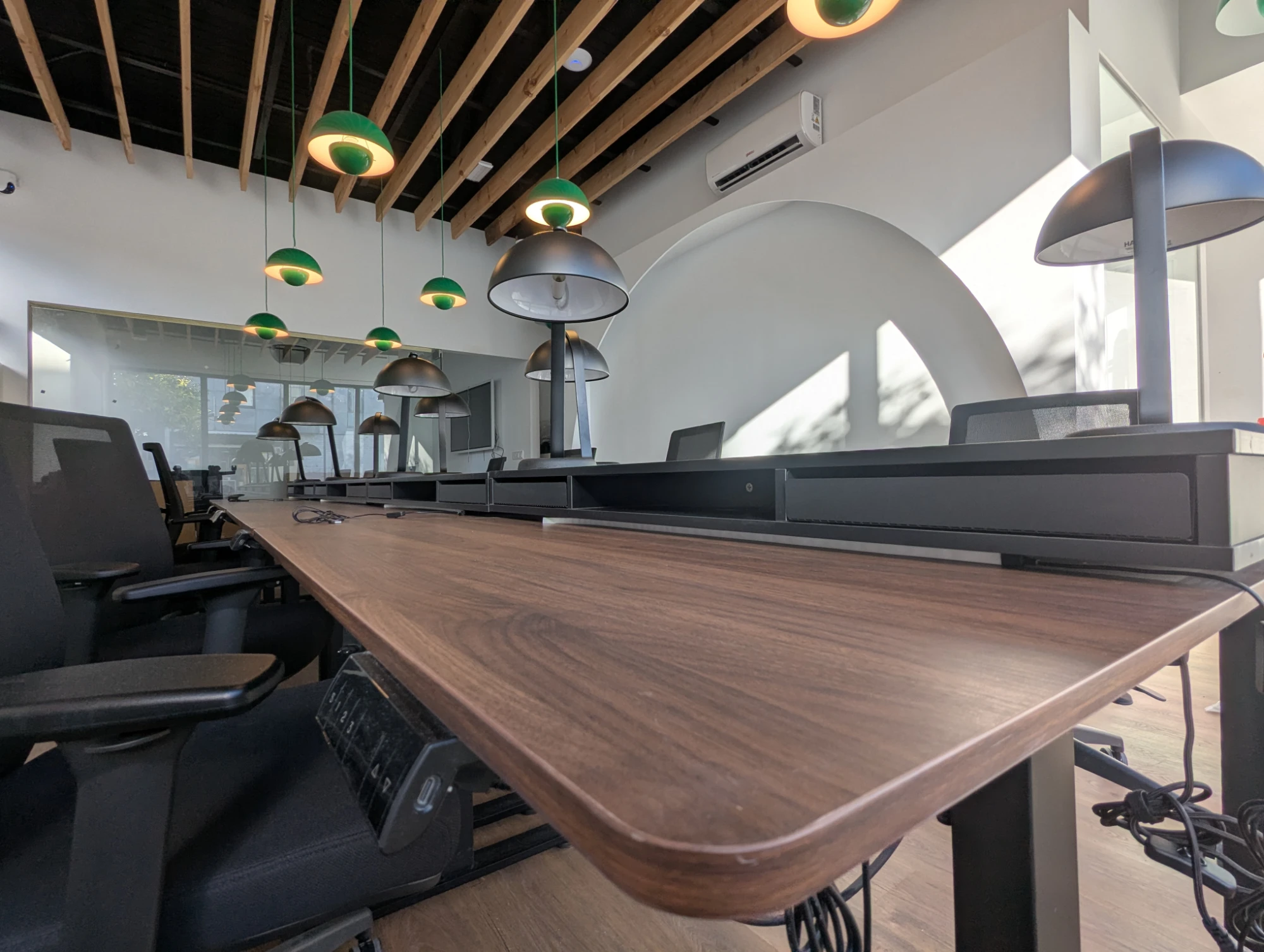 Coworking Planeta Namec, Open-plan office, Bertamiráns