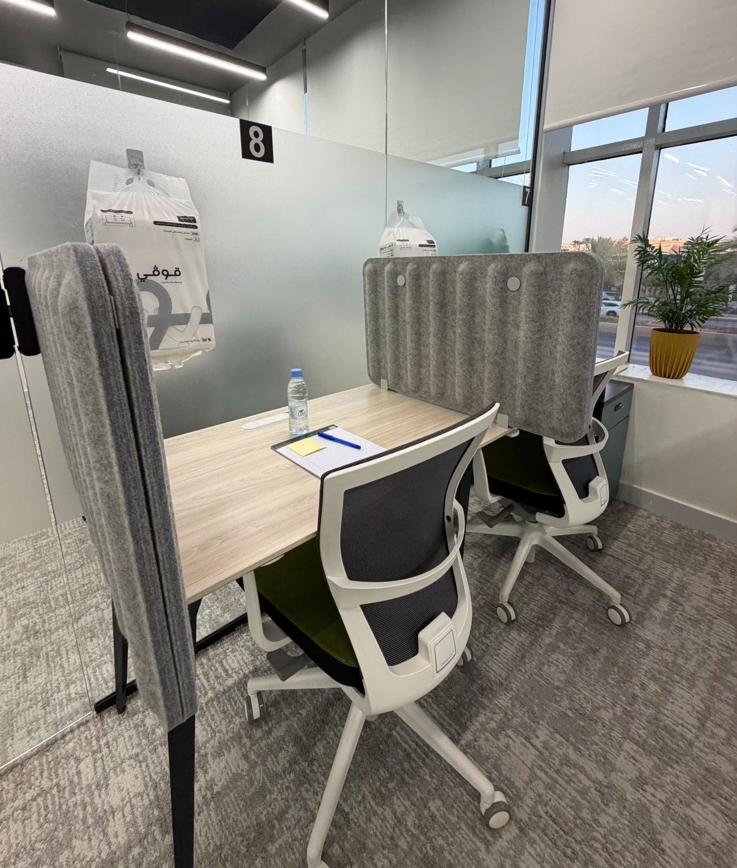 Shared Desk (Hot Desk) — Hayez Coworking Space