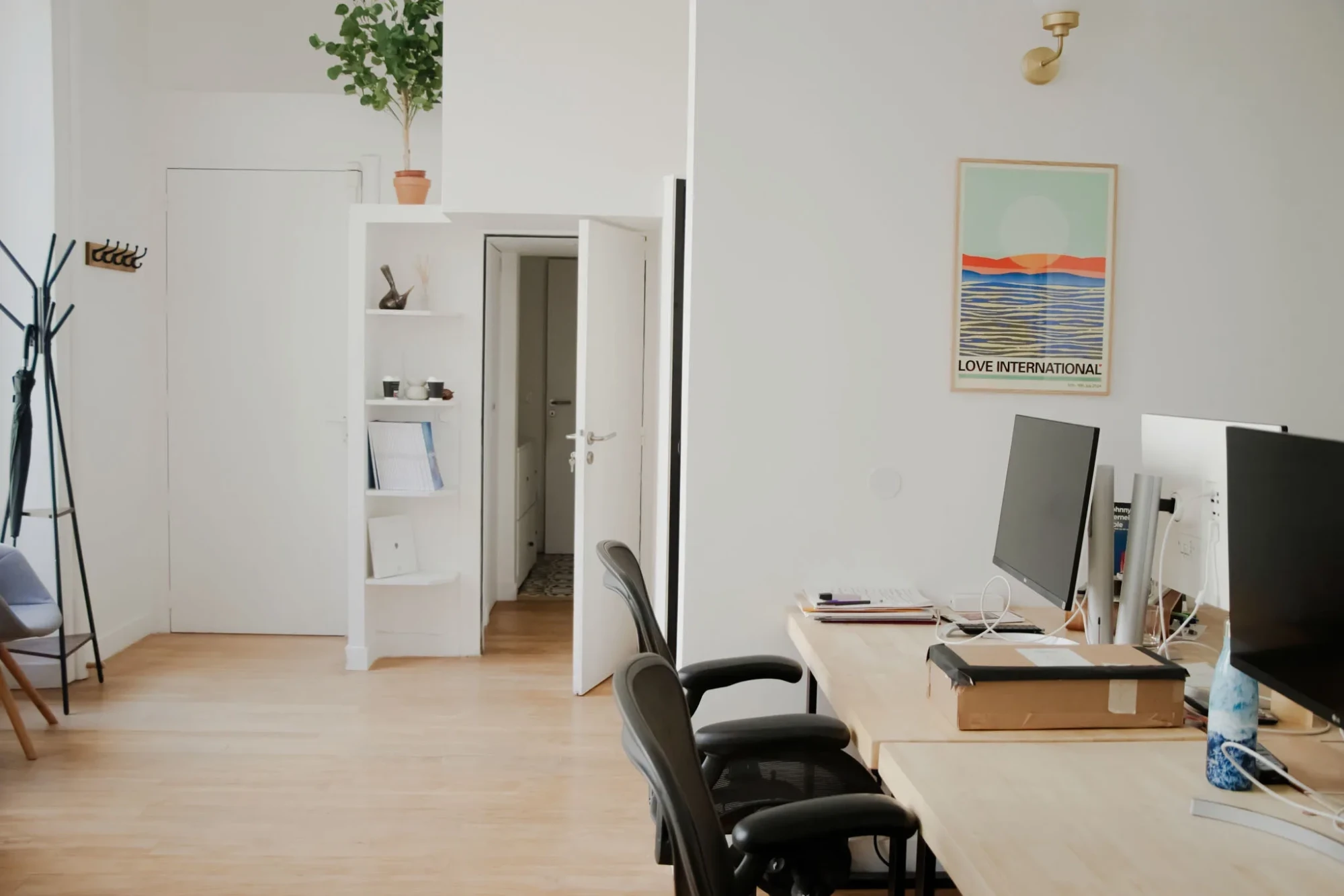 Deskapad 13 Ecuries, Private office, 2 desks, Paris 10e