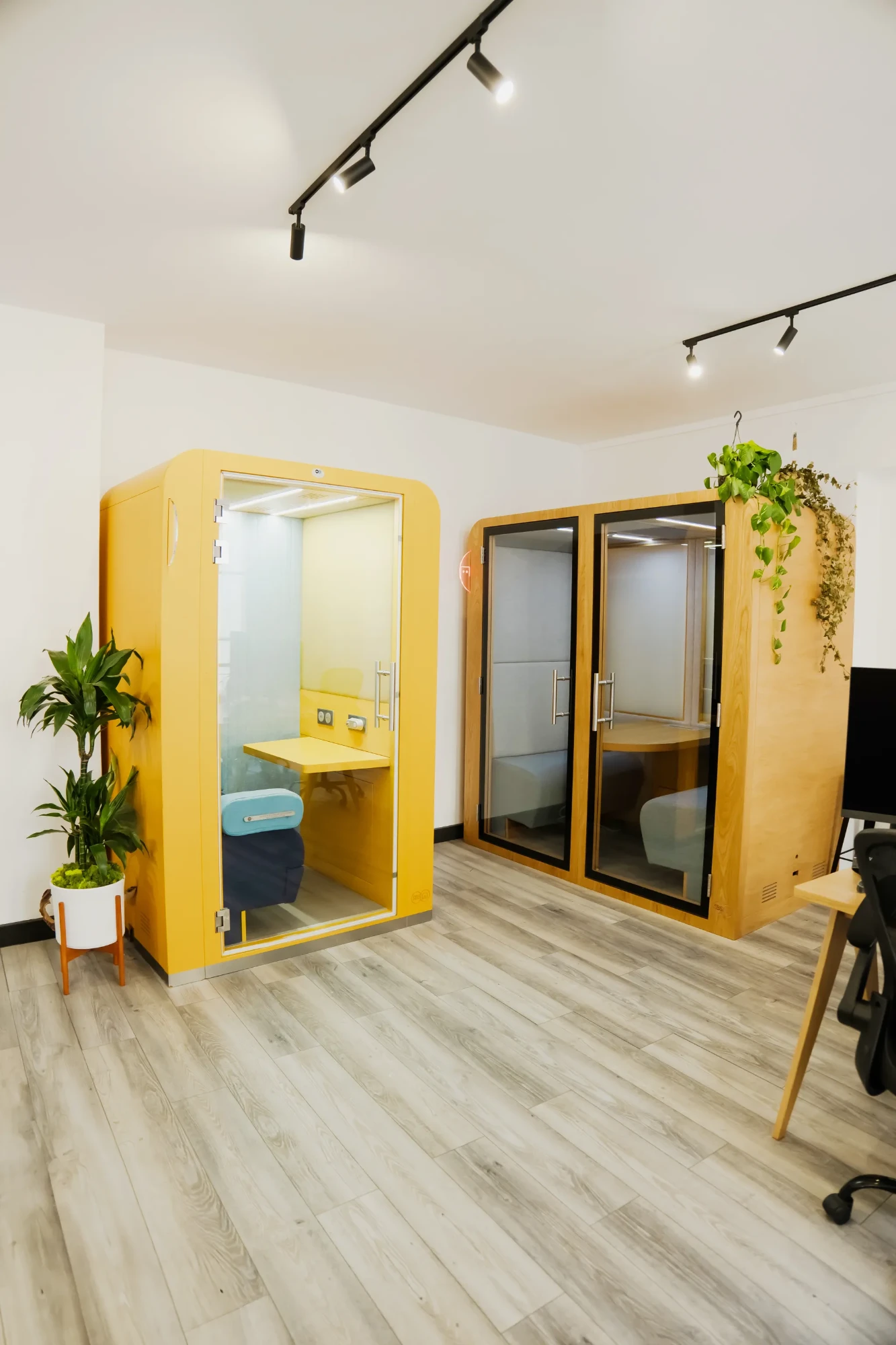 Deskapad 31 Caire, Cabine acoustique, Paris 2e