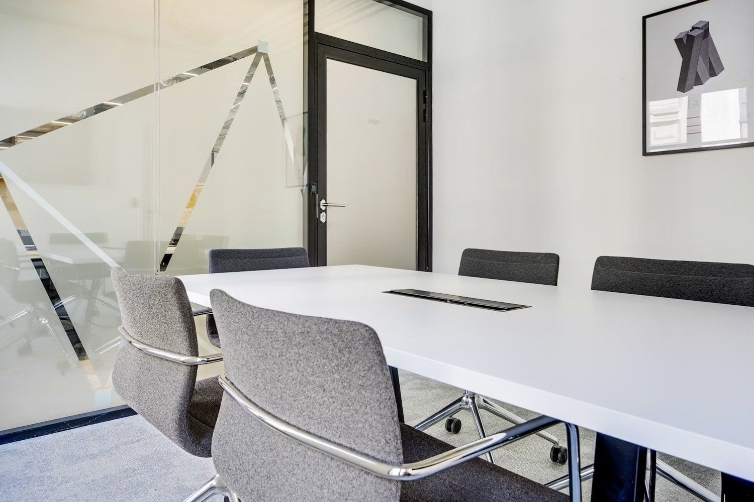 Deskeo Provence, Salle de réunion 6 personnes, Paris 9e
