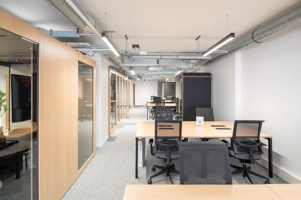 Joro 27 Lucien Sampaix, Espace de 873 m² - 124 postes, Paris 10e