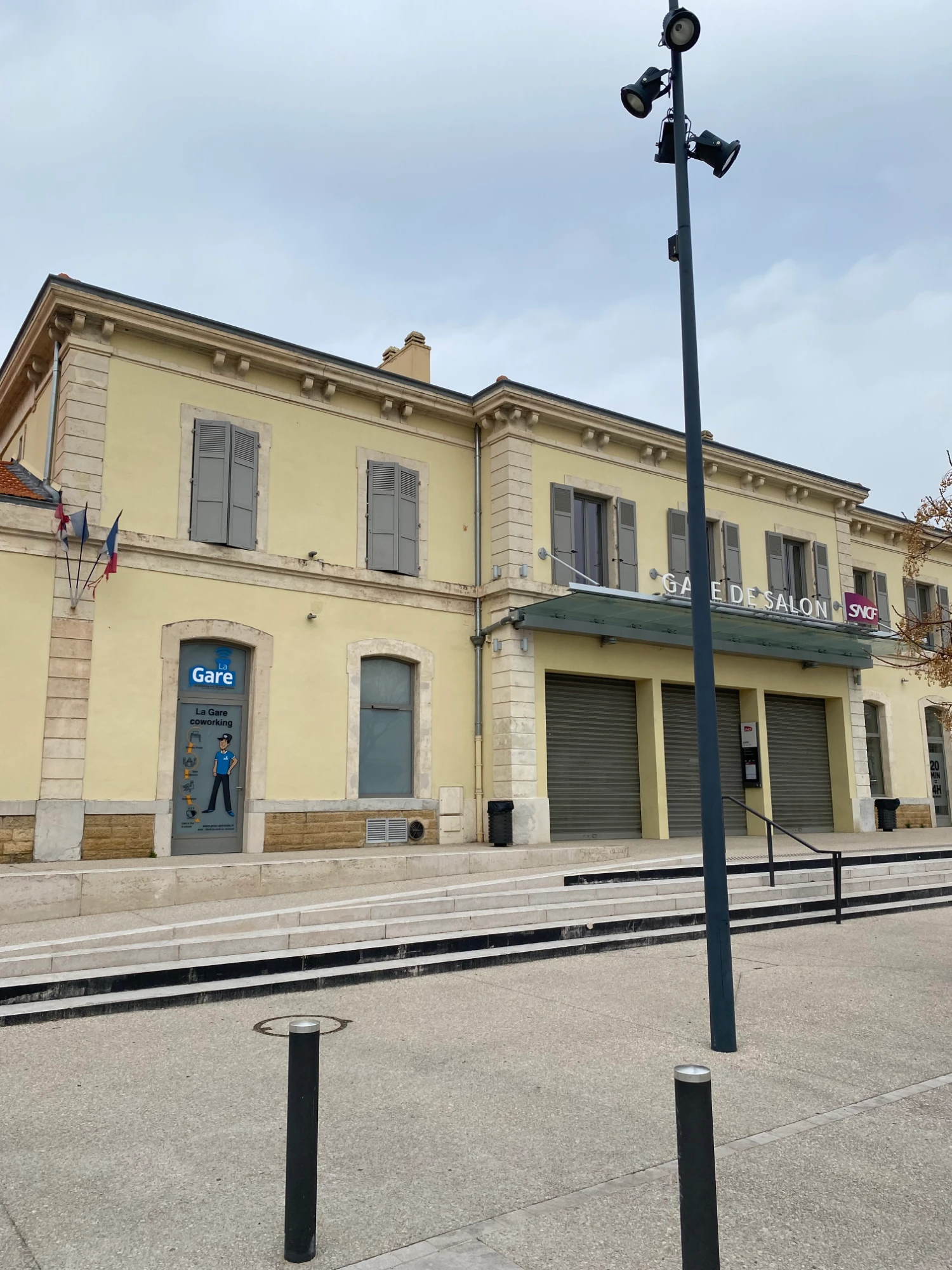La Gare Coworking Salon, Building facade, Salon-de-Provence