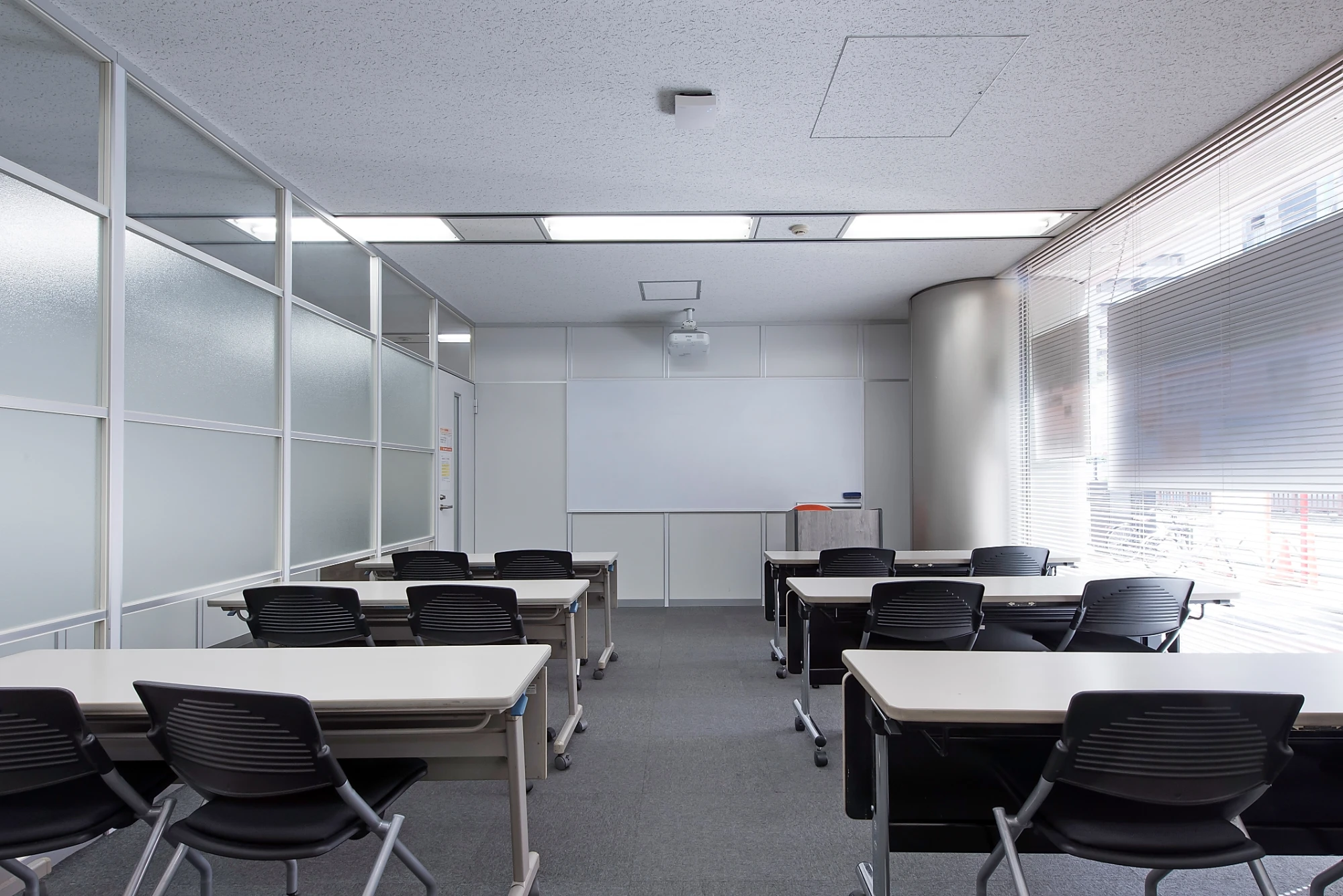 Ginza Entre Salon, Training room for 13 people, Tokyo