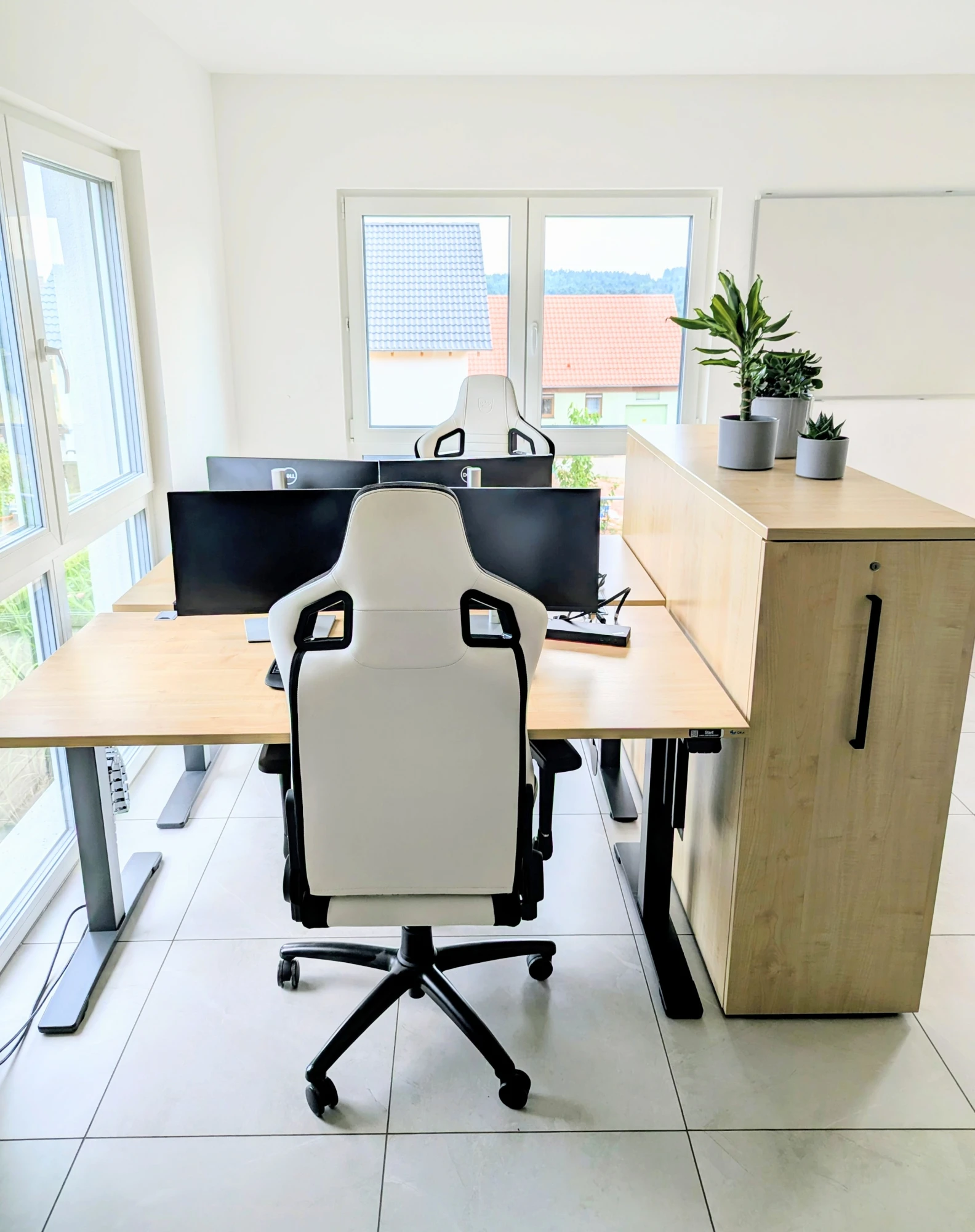 Großraum, Private office, 4 desks, Leonberg