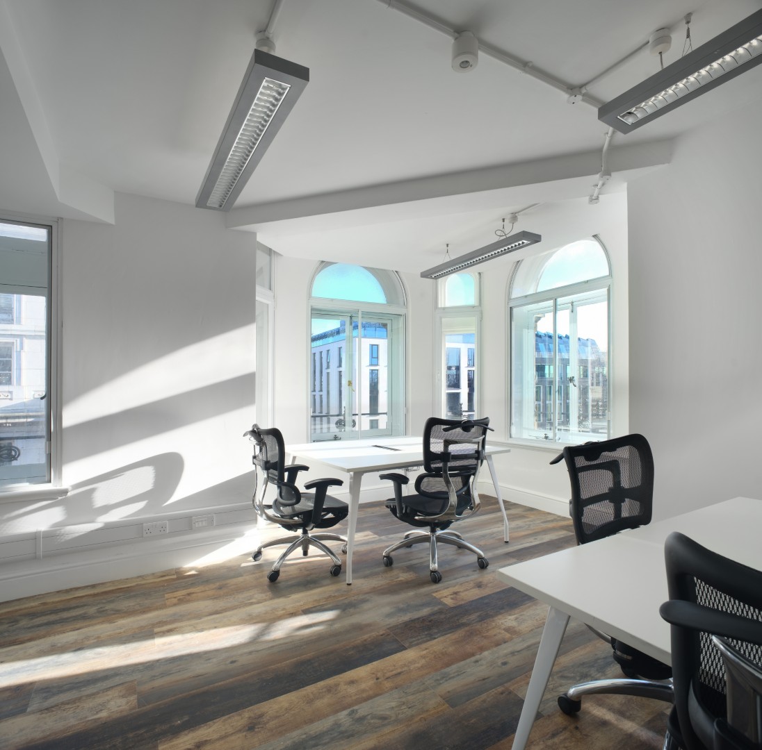 Halkin - 14 Hanover Square, Bureau privatif 4 postes, Londres