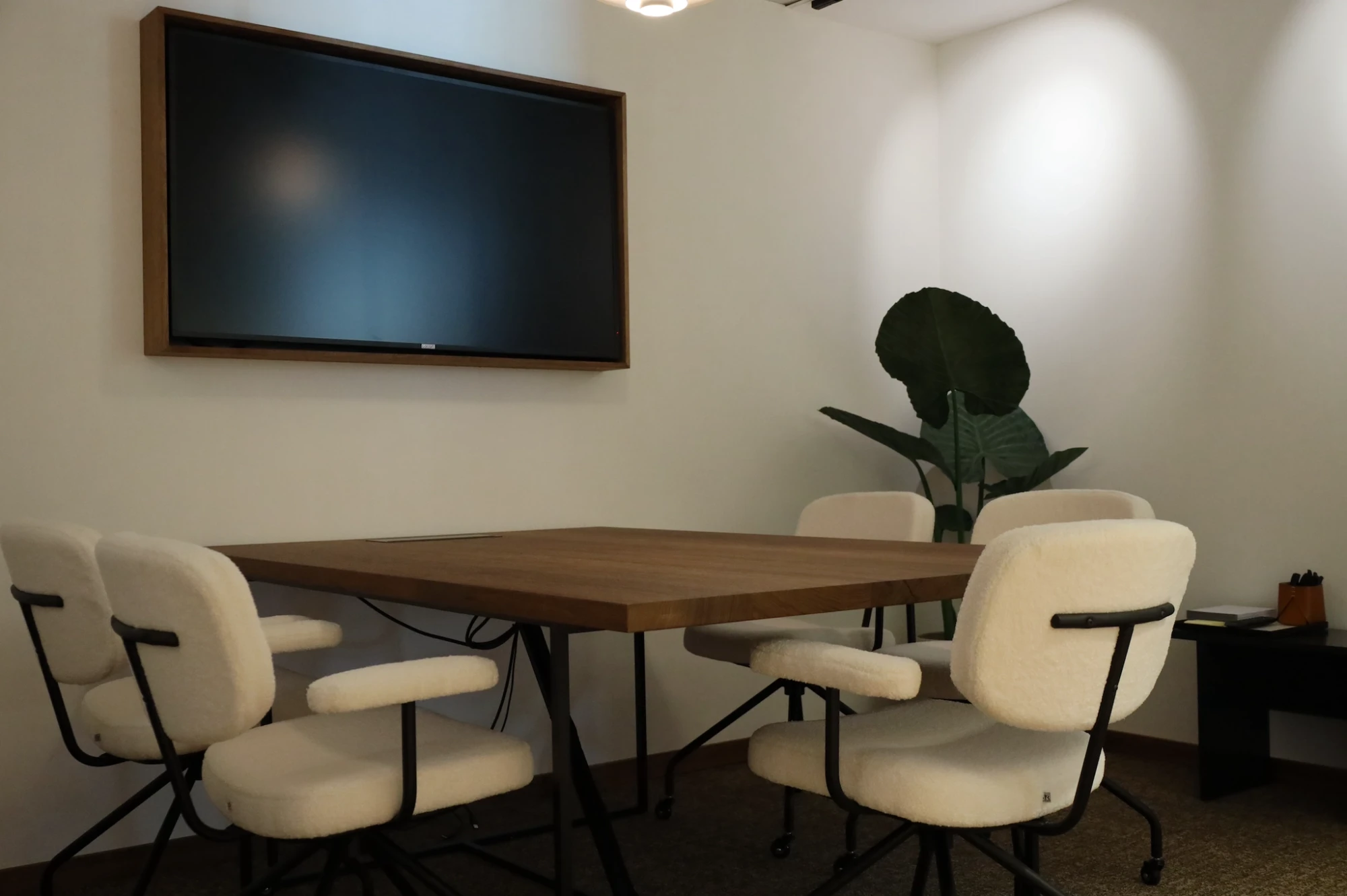 Hiptown Levallois - SoOuest, Meeting room for 6 people, Levallois-Perret