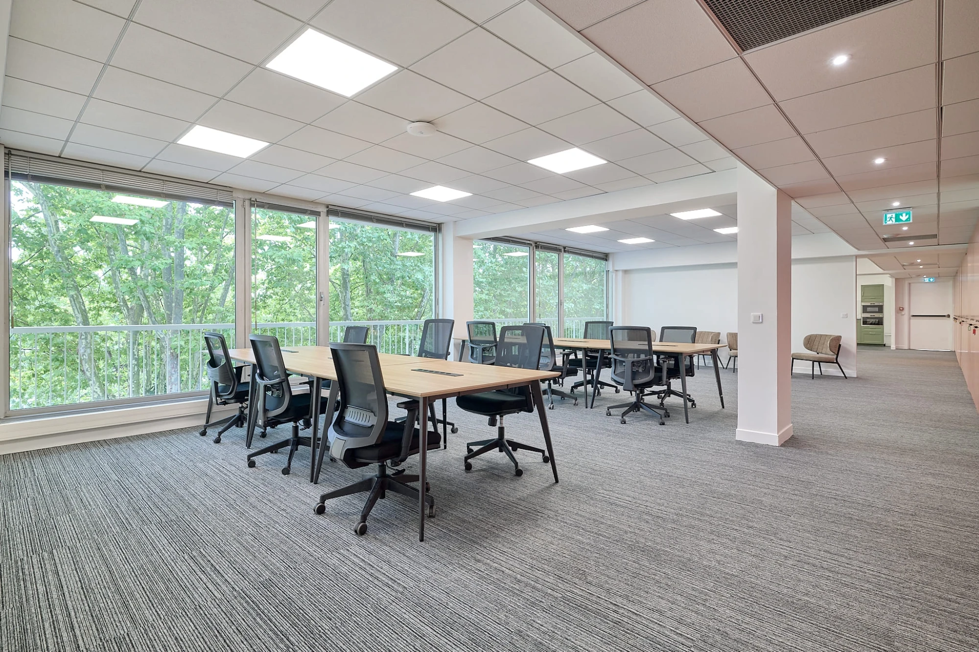 Hiptown Quai Carnot, Open-plan office, Saint-Cloud
