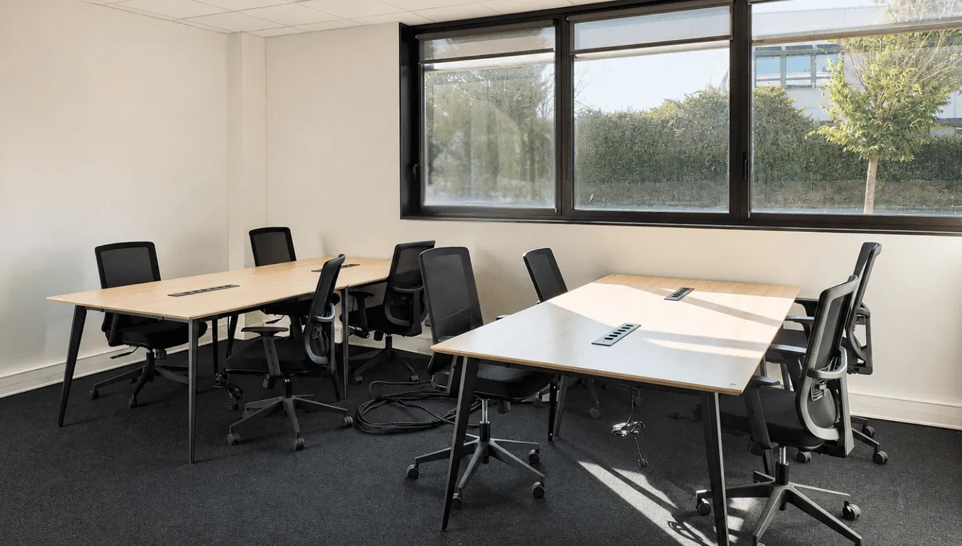 Hiptown St Priest , Privatbüro mit 8 Arbeitsplätzen, Saint-Priest