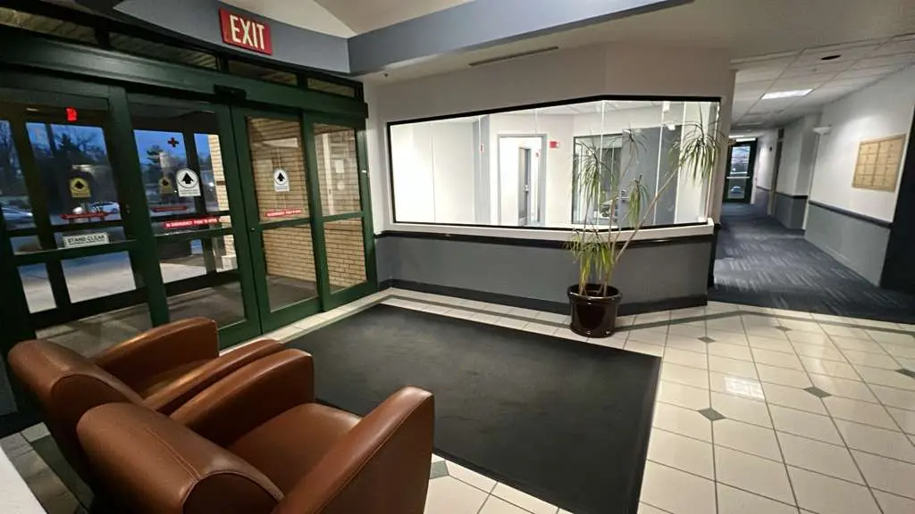 Illinois Offices - Rollins Professional Building, Reception, Round Lake Beach
