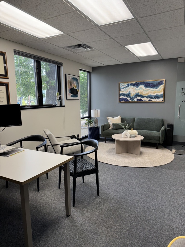Collaborate DSM, Large Private Office, Des Moines, IA