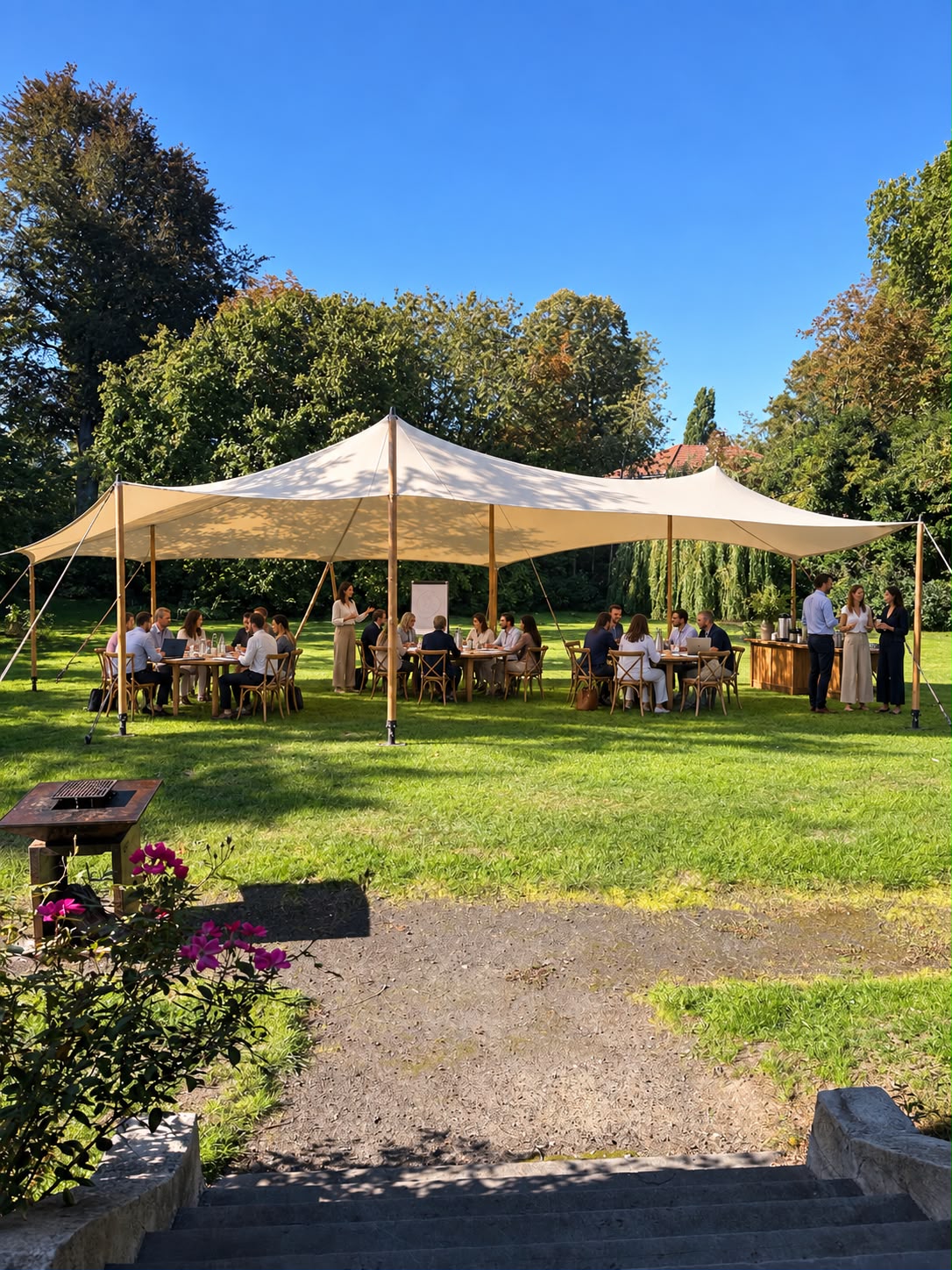 Manoir du Baz, Terrace and outdoor space, Loos