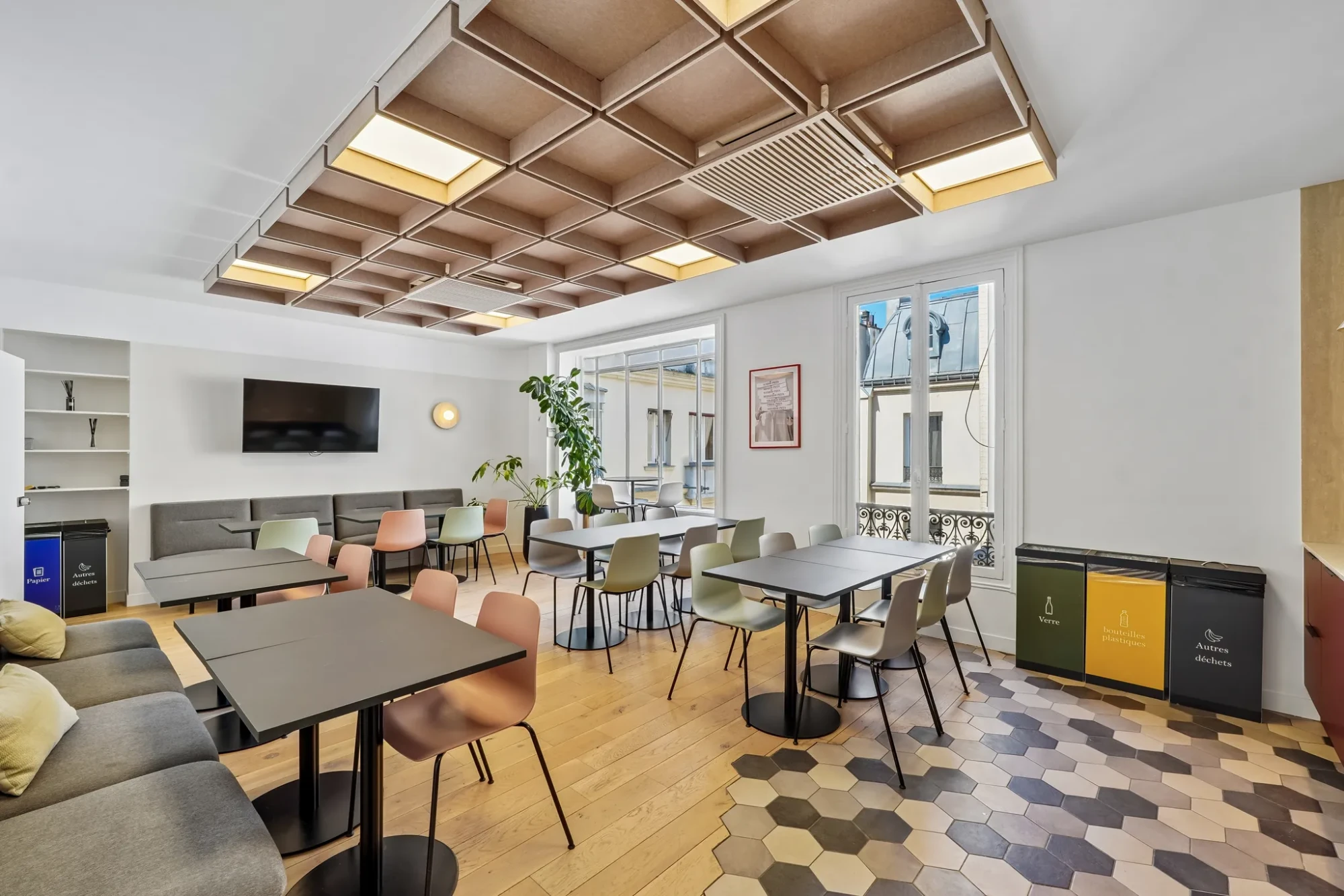 Les Nouveaux Bureaux Taitbout, Kantine, Paris 9e