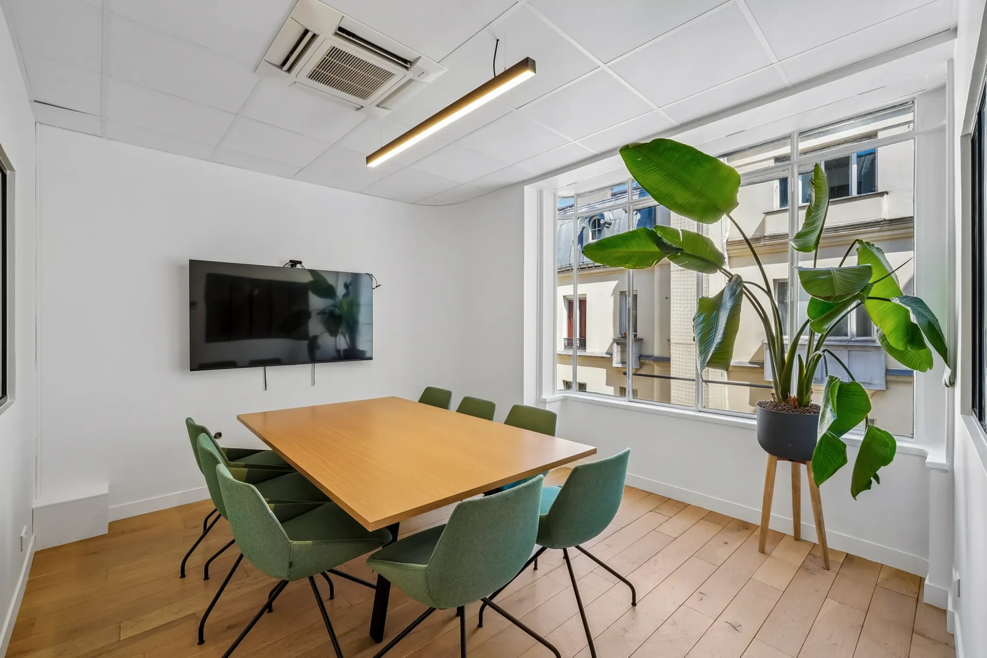 Les Nouveaux Bureaux Taitbout, Besprechungsraum für 8 Personen, Paris 9e