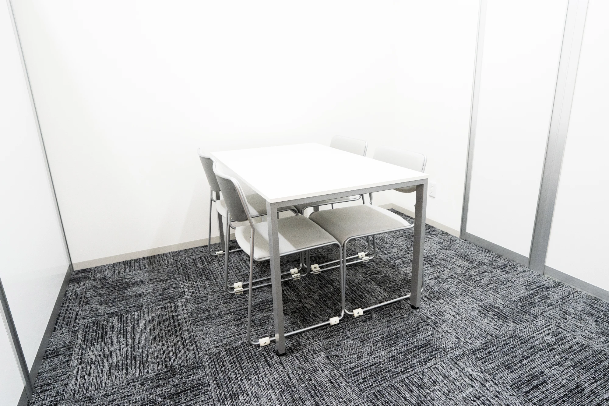 Omiyahigashiguchi　Entre salon, Meeting room for 4 people, Saitama