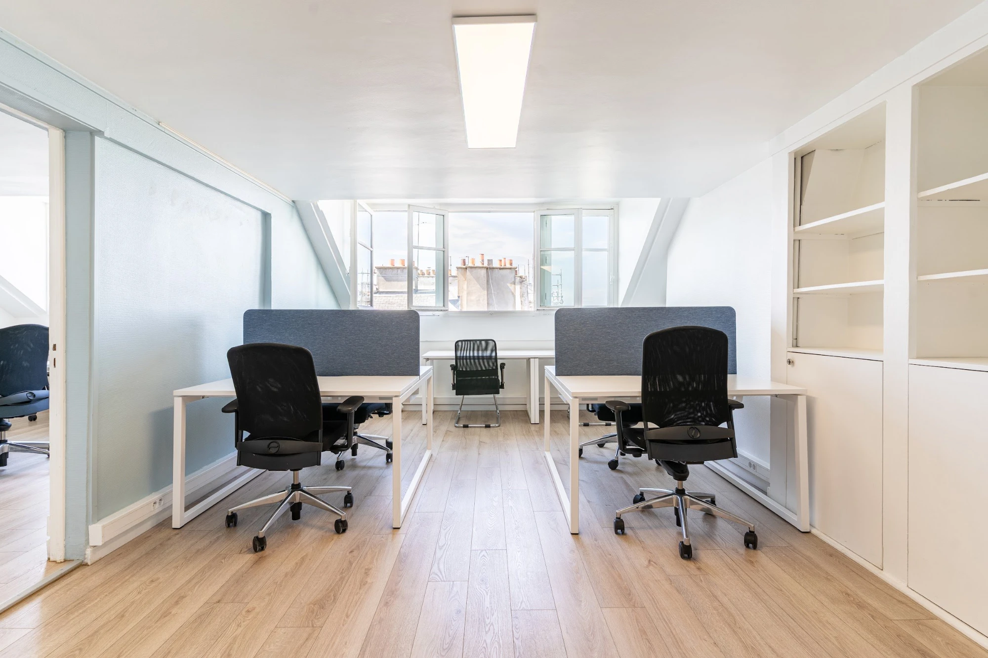 Mood Office - Palais-Royal, Plateau 14 postes · 8ᵉ étage, Paris 2e