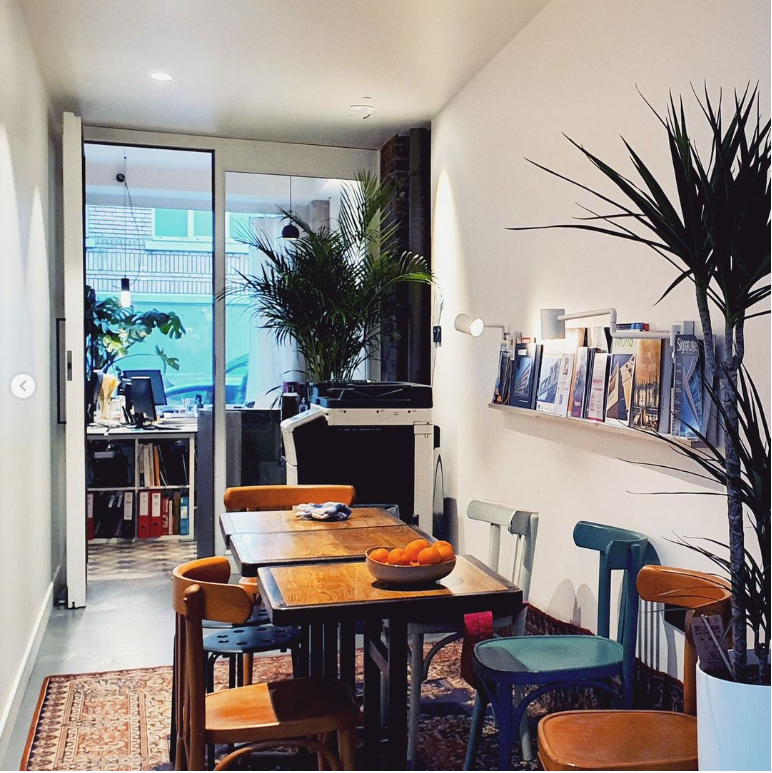 Atelier Buzenval, Poste fixe, Paris 20e