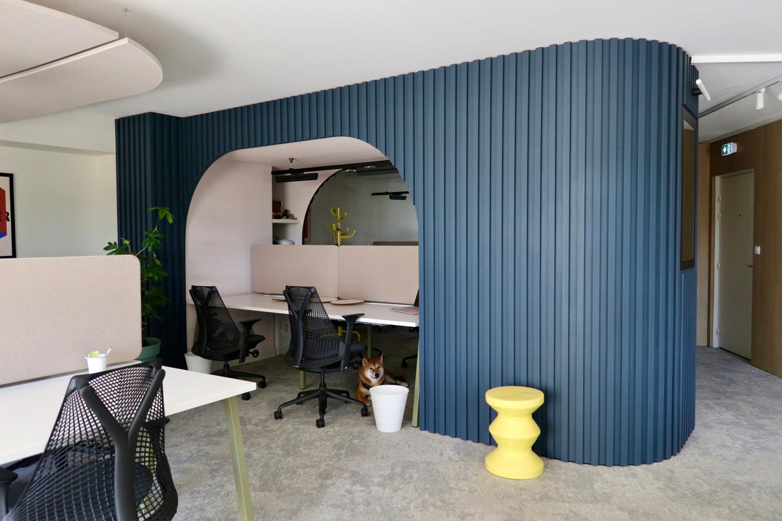 Le Bureau Jaune, Poste nomade en open space, Nantes