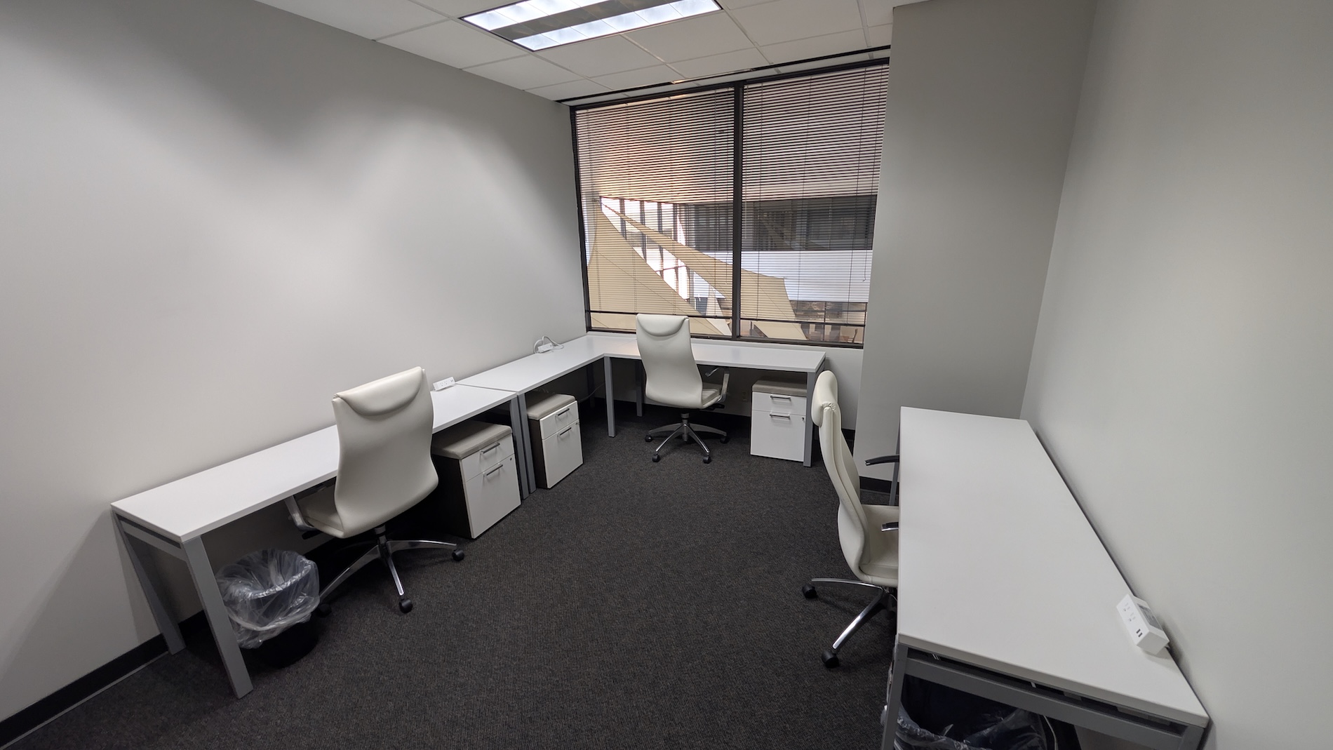 VenturePoint Broadway, Private office 4 desks, San Antonio, TX
