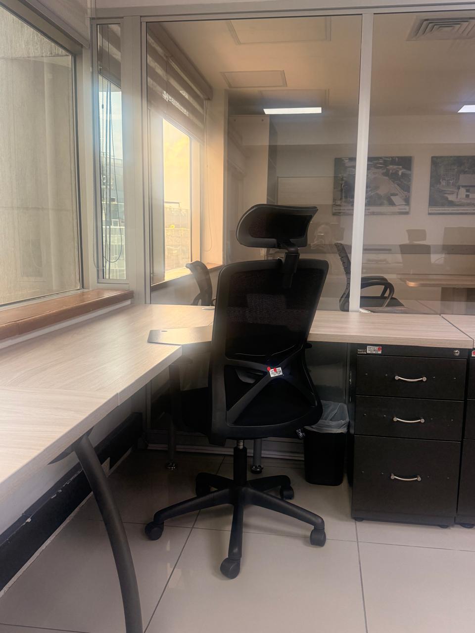 Oficina 907, Puesto fijo, Medellín