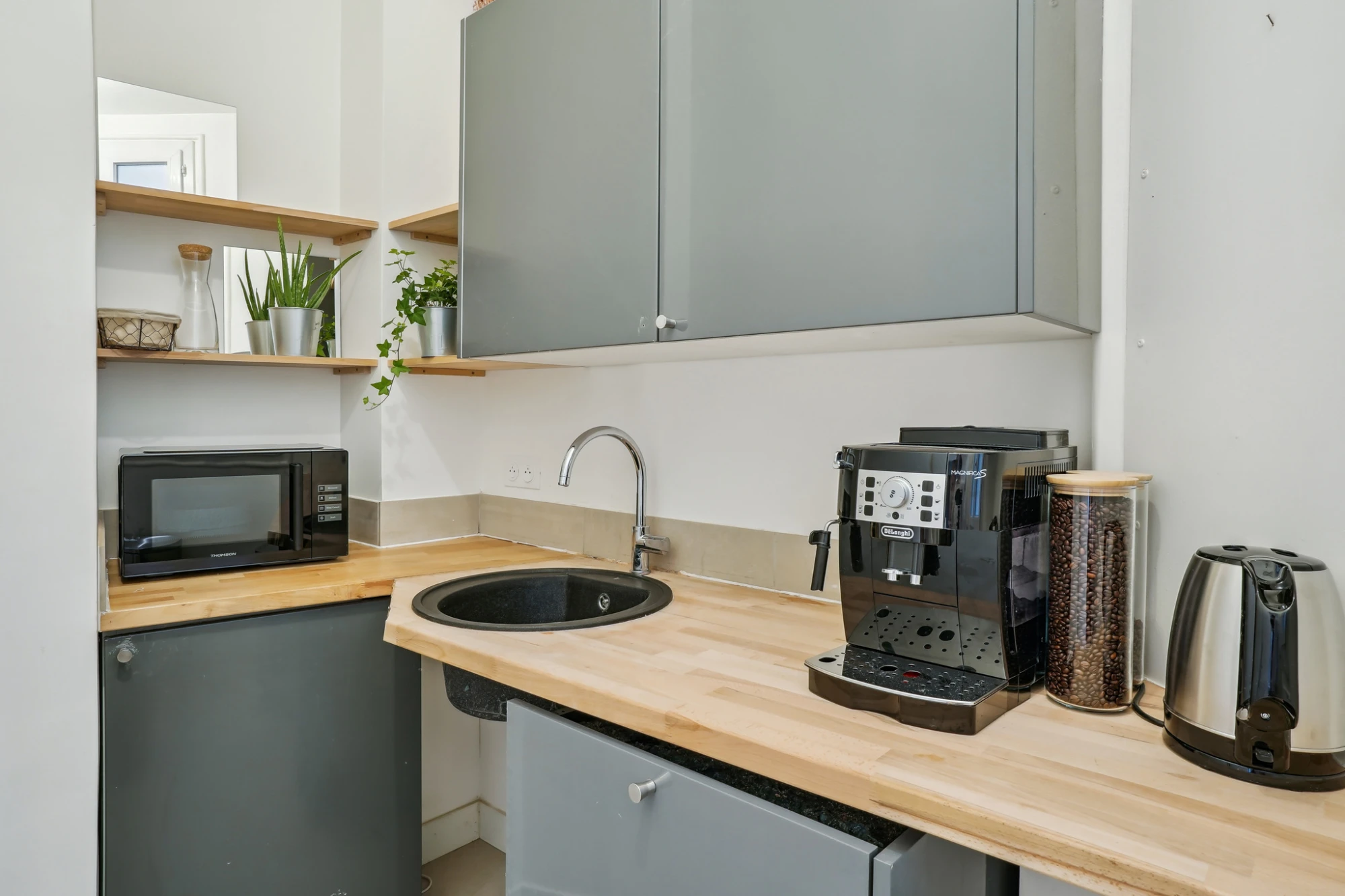 Snapdesk Antin III D, Kitchen, Paris 2e