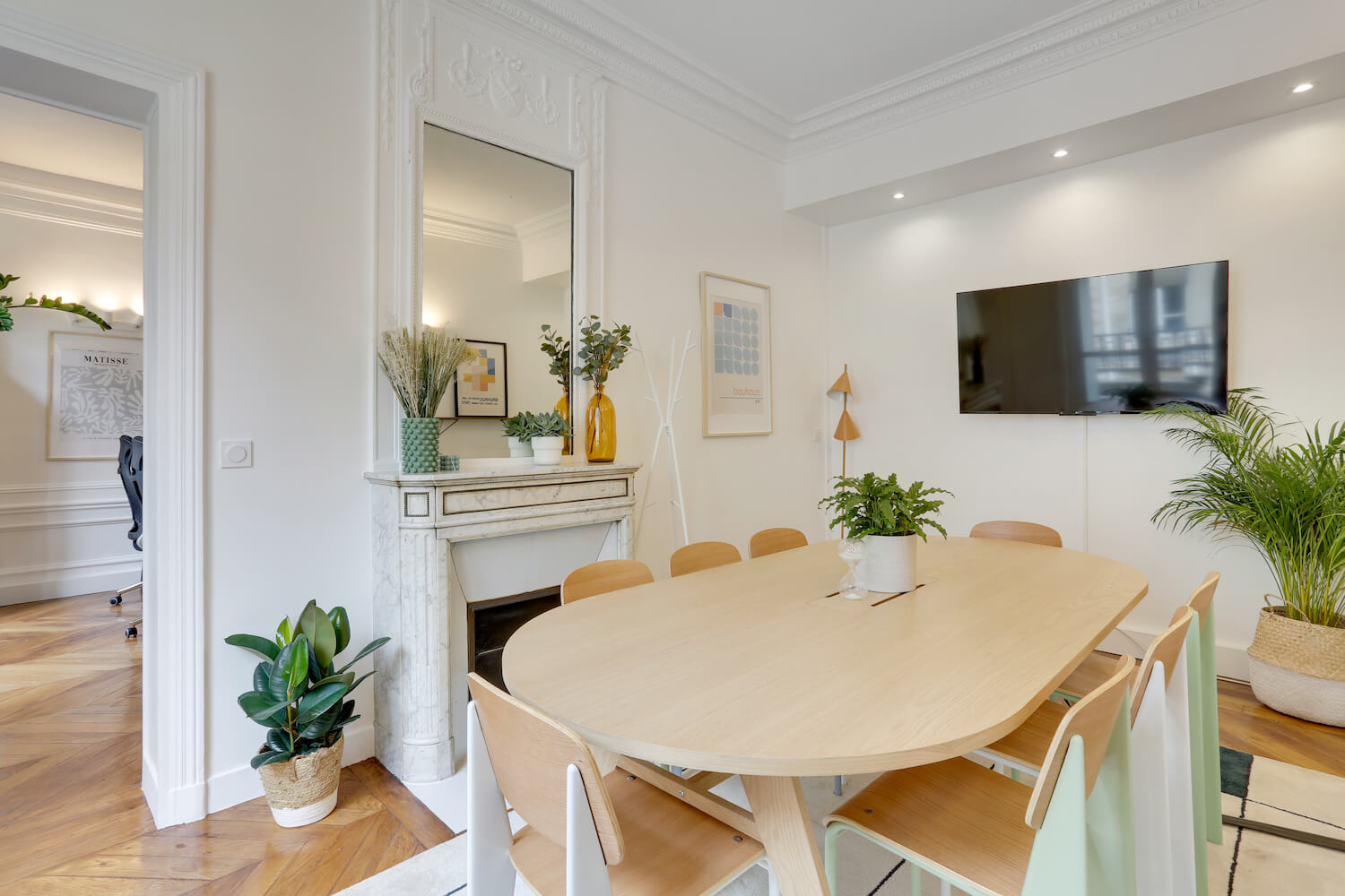 Snapdesk Antin IV, Meeting room for 8 people, Paris 2e