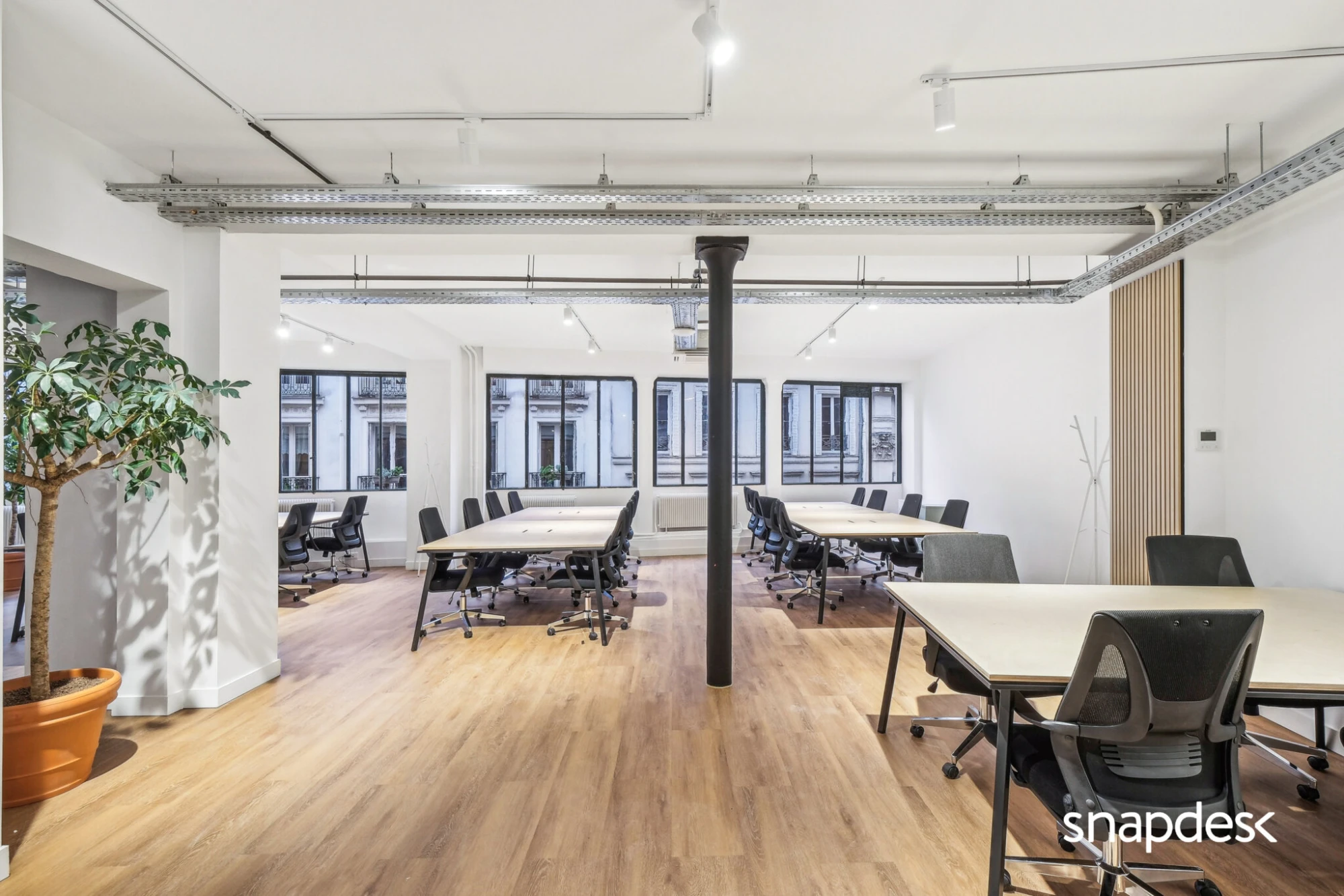 Snapdesk L’Atelier Écuries III , Open-plan office, Paris 10e