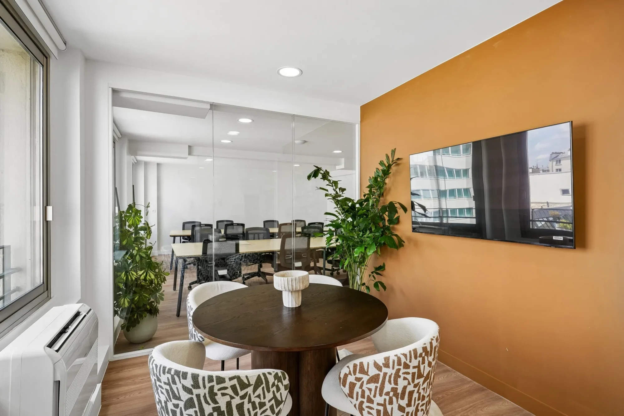 Snapdesk L’Atelier Hauteville, Besprechungsraum für 4 Personen, Paris 10e