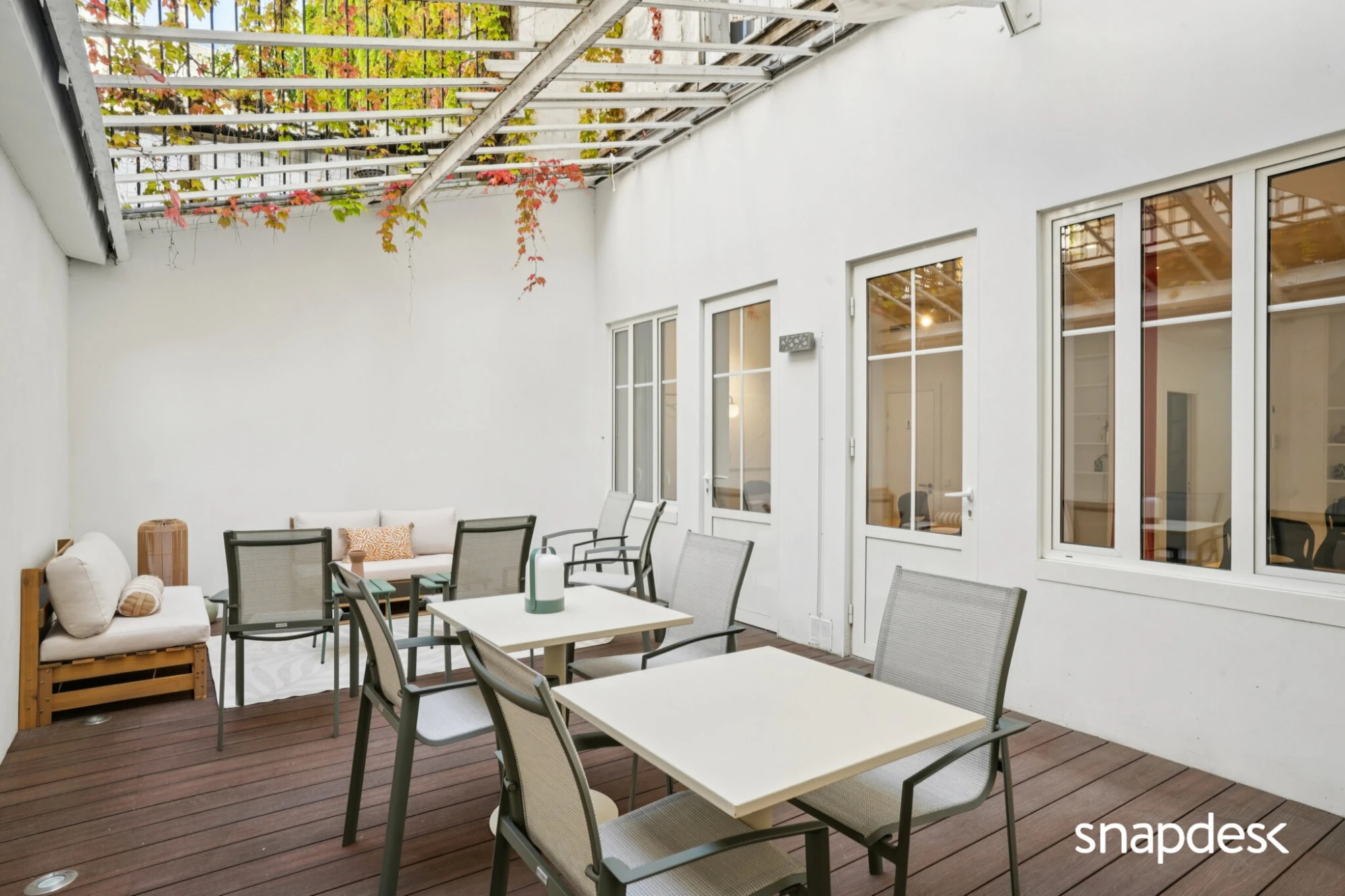 Snapdesk L’Atelier du Temple , Terrace and outdoor space, Paris 3e