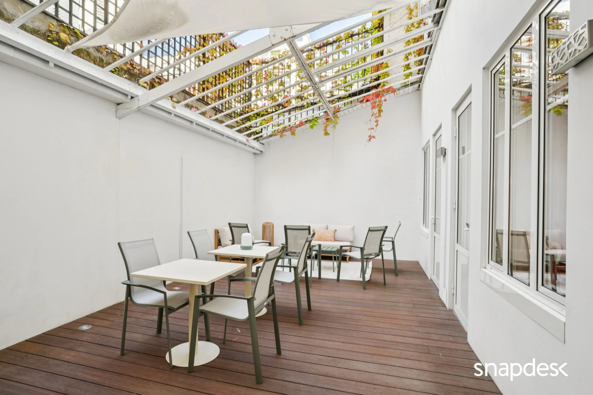 Snapdesk L’Atelier du Temple , Terrace and outdoor space, Paris 3e