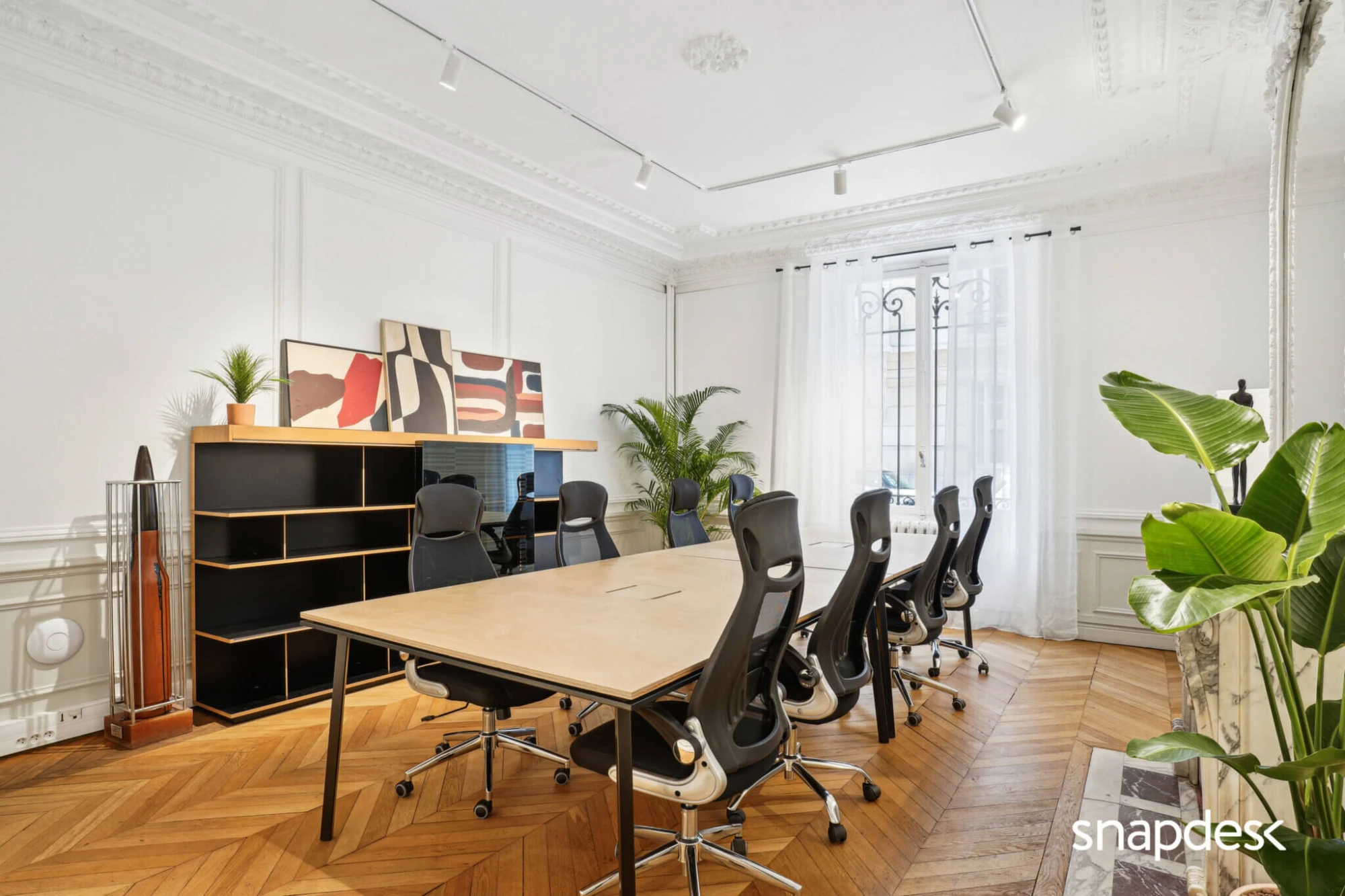 Snapdesk Le Courcelles , Meeting room for 8 people, Paris 17e