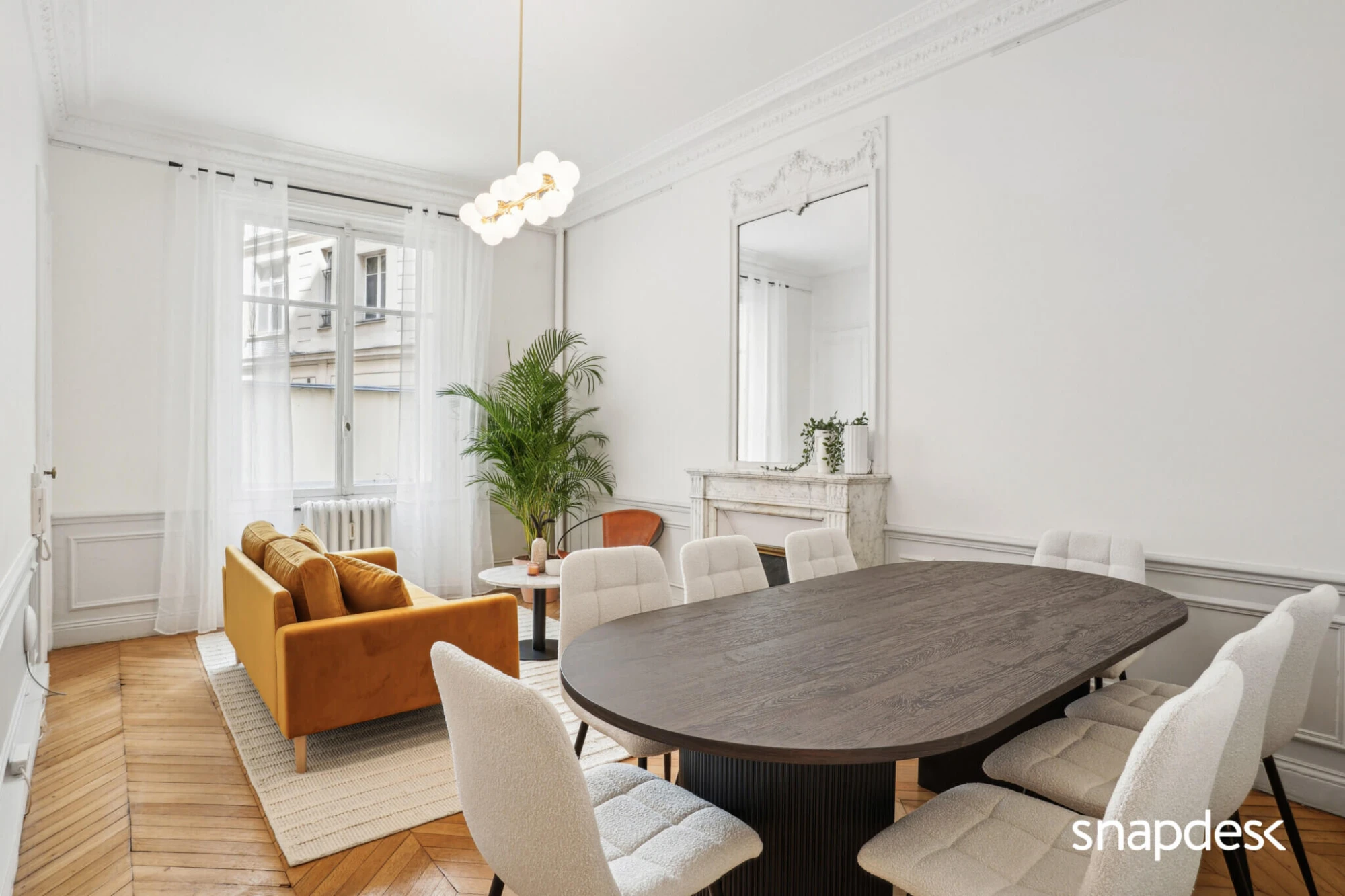 Snapdesk Le Courcelles , Meeting room for 8 people, Paris 17e