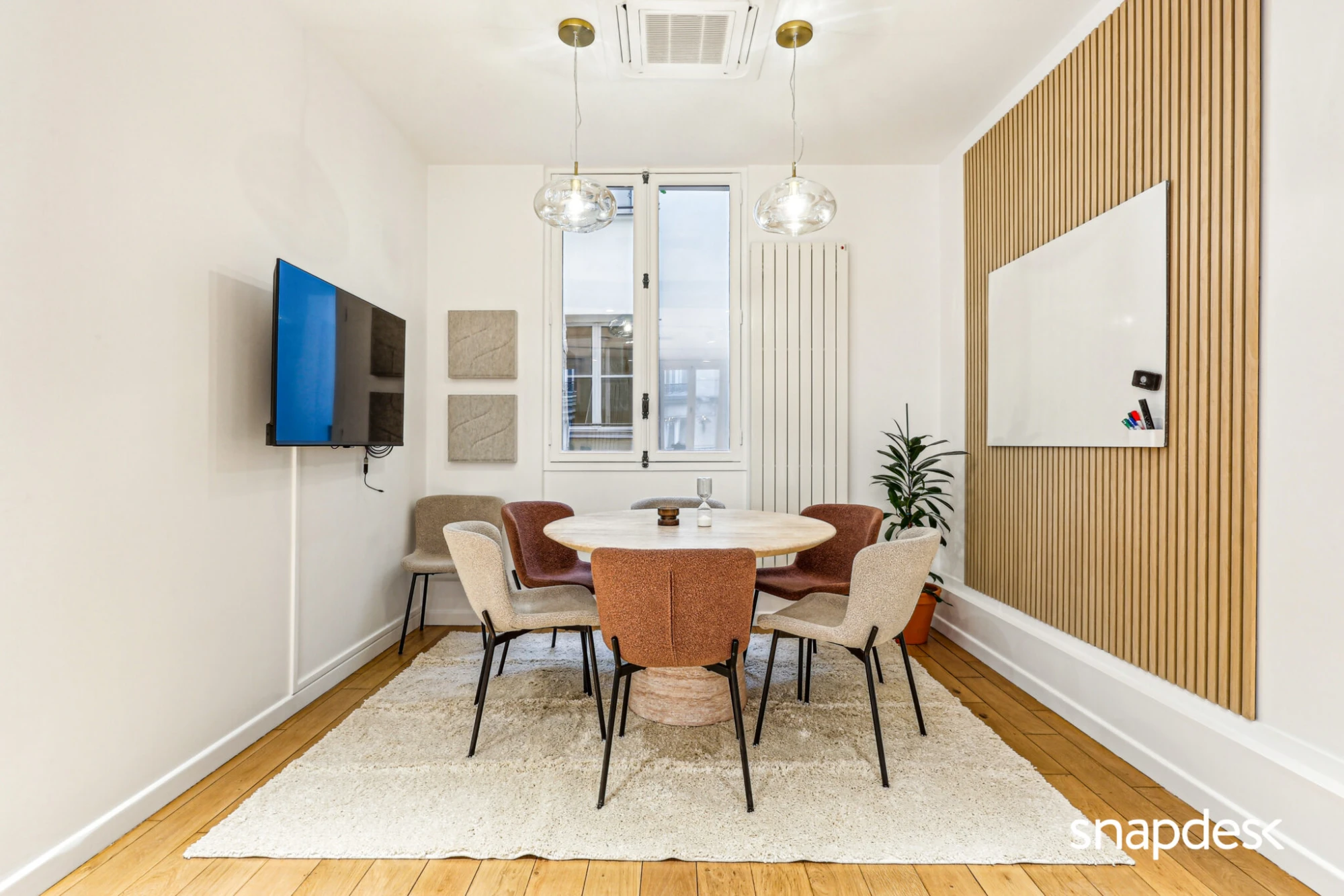 Snapdesk Le Filant Réaumur , Meeting room for 6 people, Paris 2e