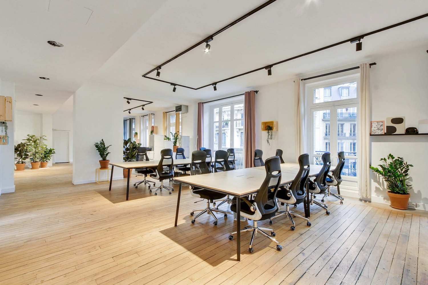 Snapdesk Le Filant Sentier , Open-plan office, Paris 2e