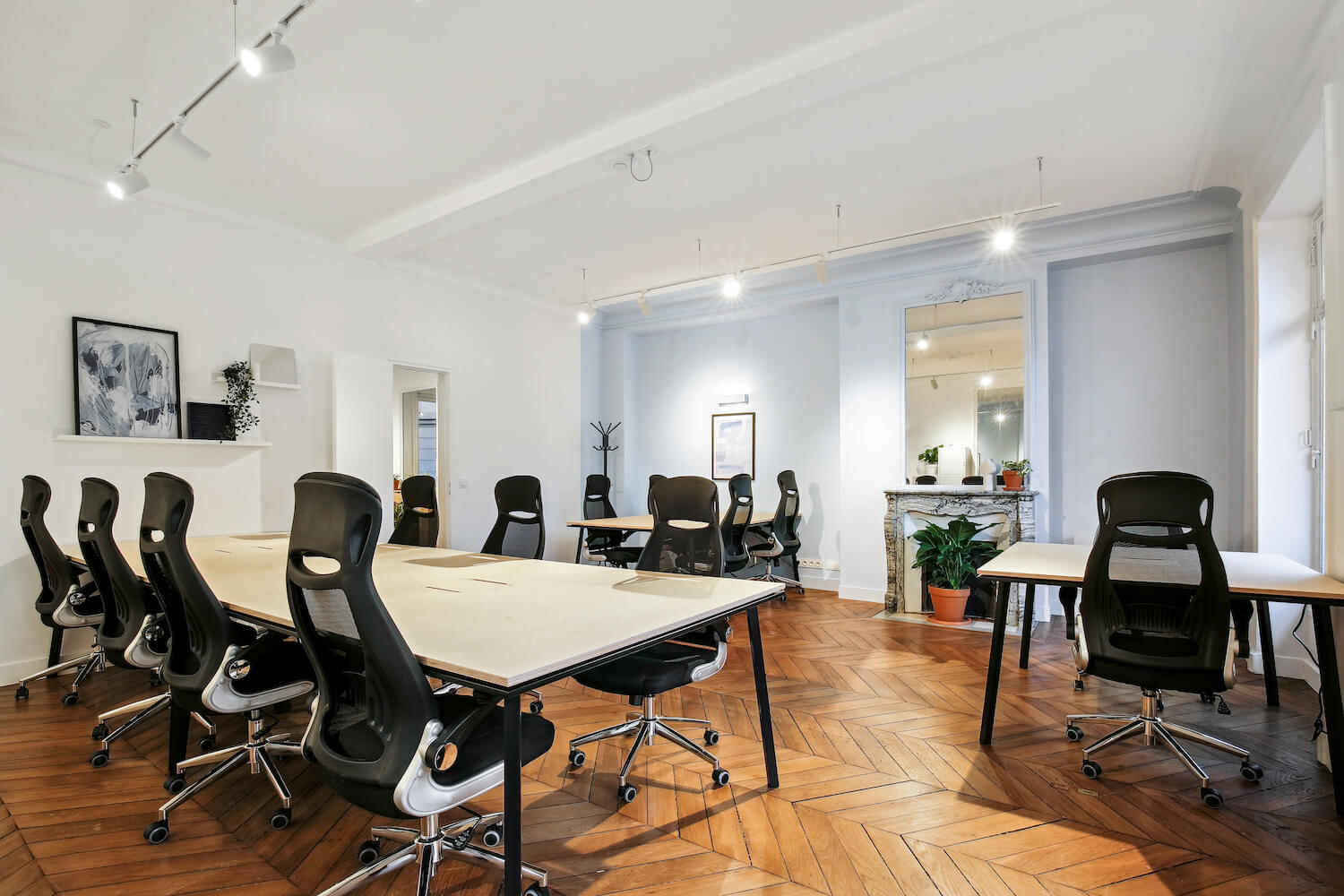 Snapdesk Le Haussmann Lafayette , Open-plan office, Paris 9e