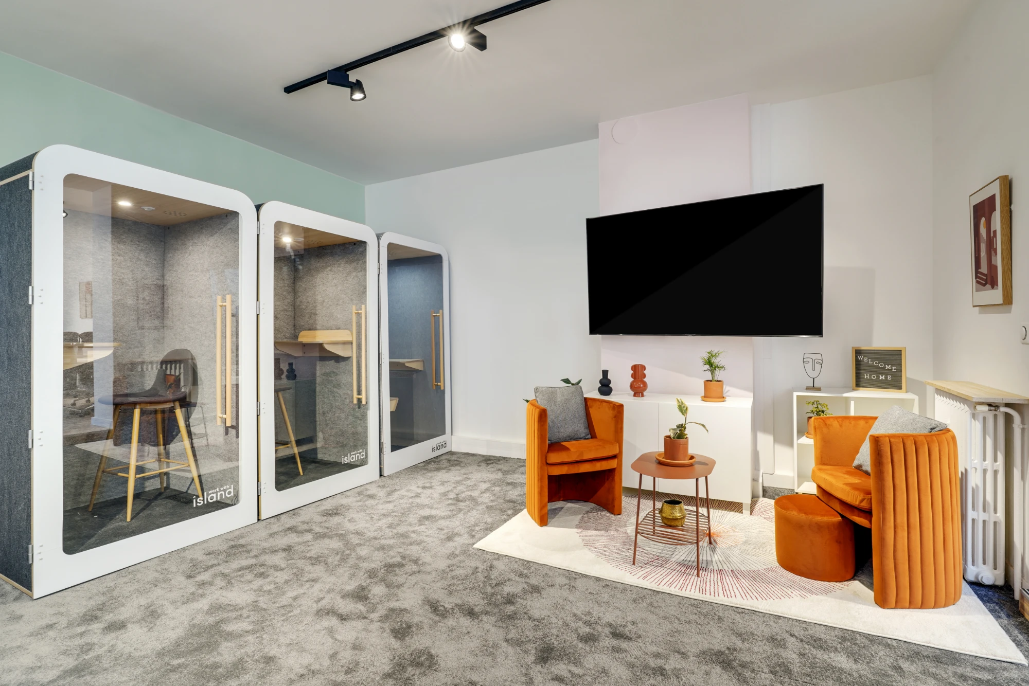 Snapdesk Le Jeûneurs , Cabine acoustique, Paris 2e