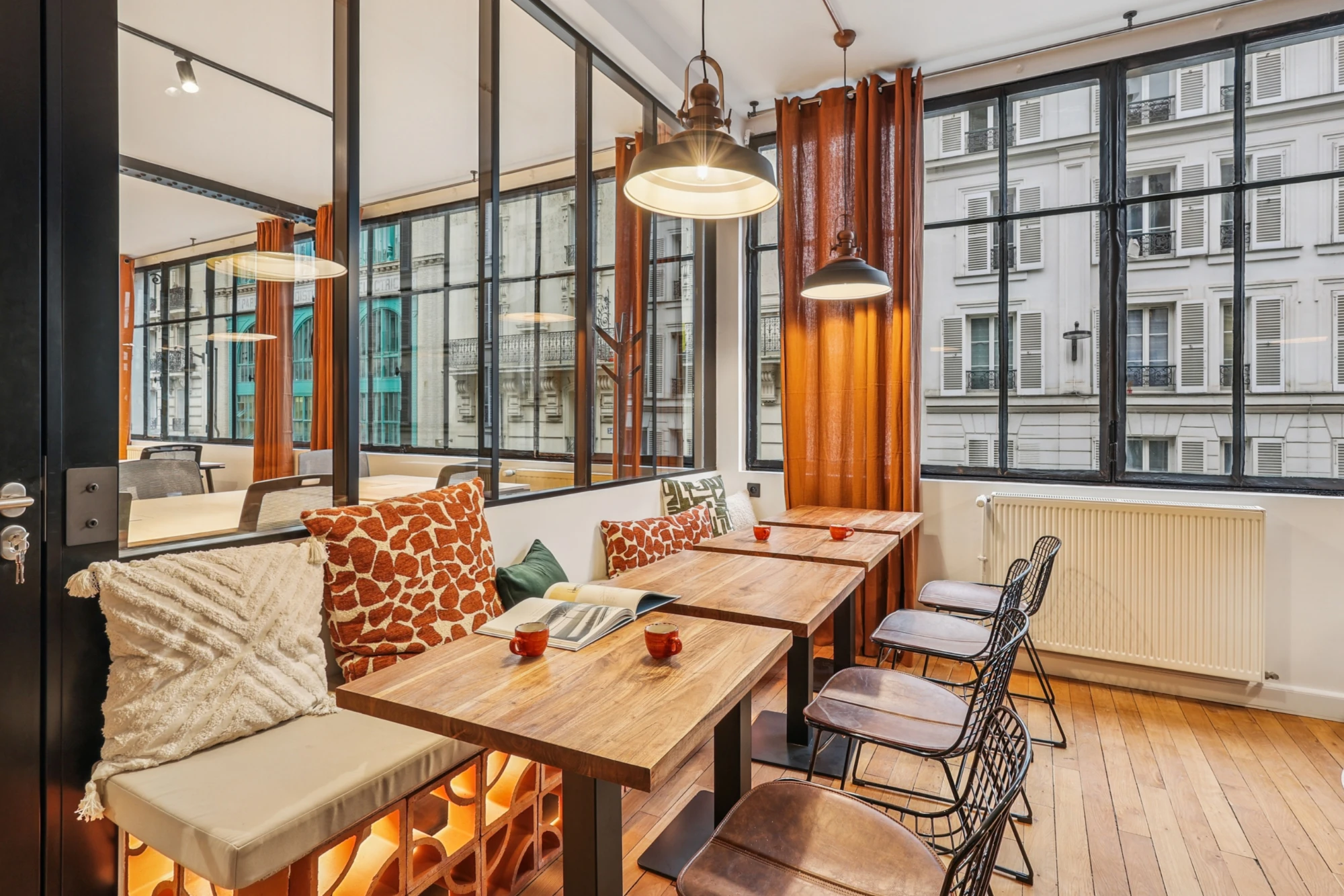 Snapdesk Le Lithographe , Lounge, Paris 10e