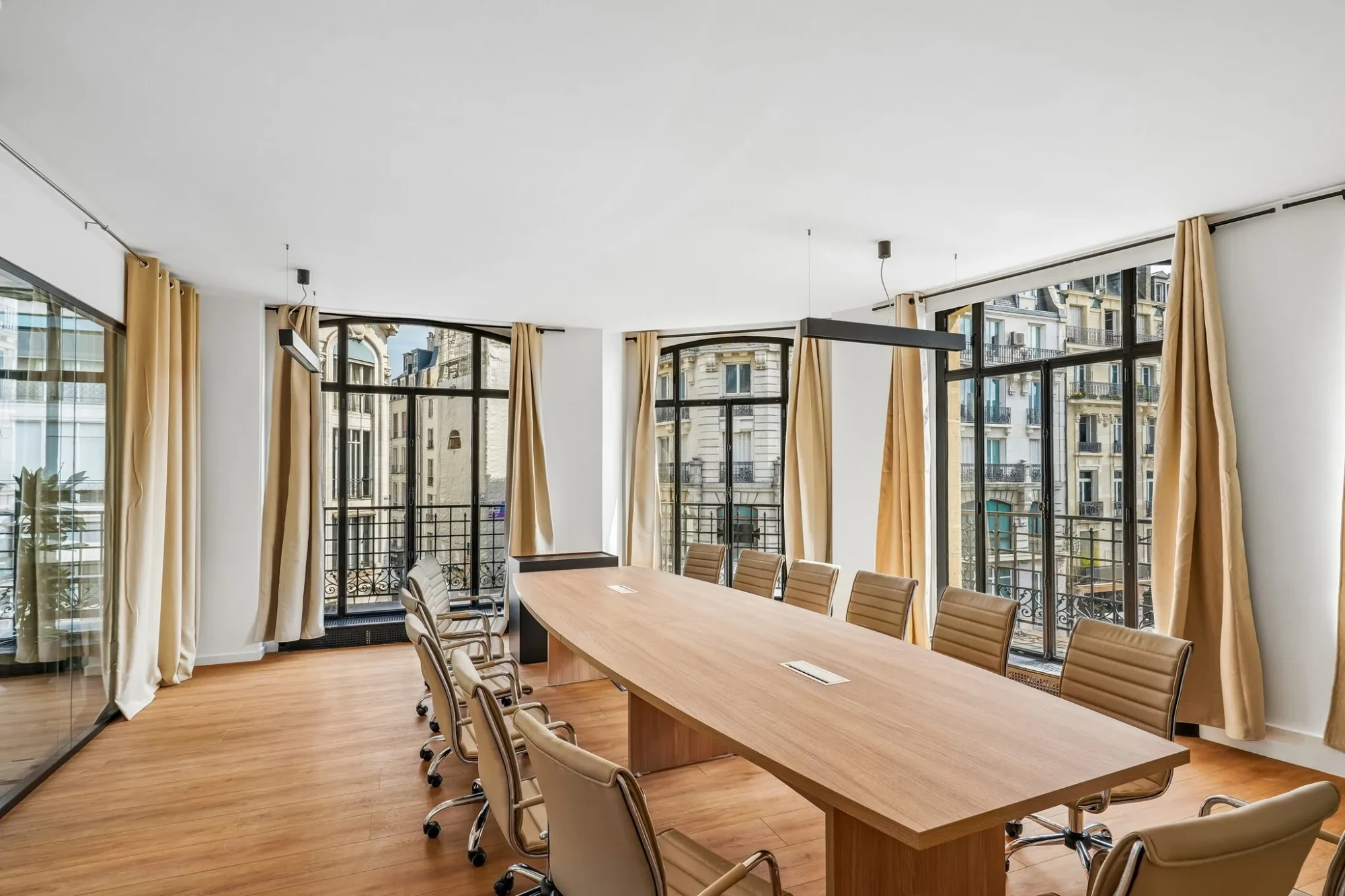 Snapdesk Le Montorgueil Filant, Meeting room for 14 people, Paris 2e