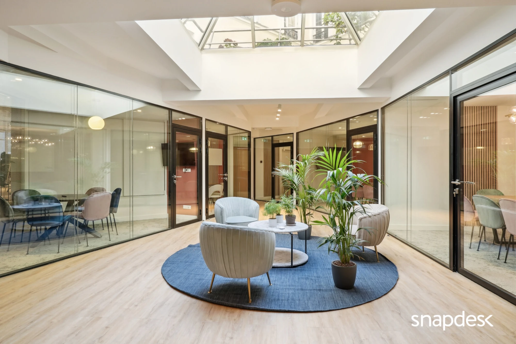 Snapdesk Le Saint Petersbourg, Espace détente, Paris 8e