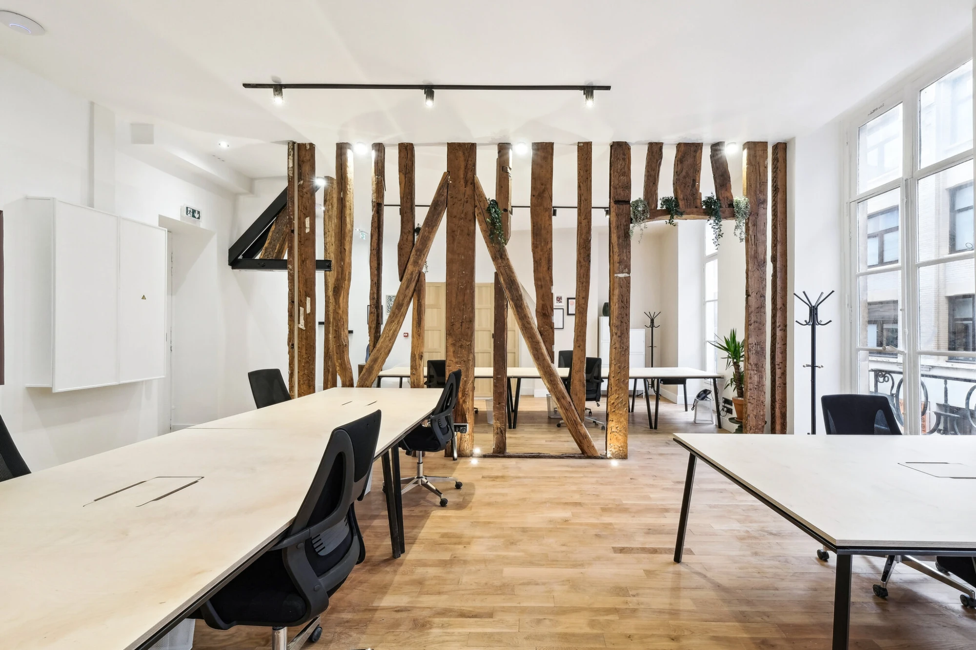 Snapdesk La Victoire d’Aboukir, Open-plan office, Paris 2e