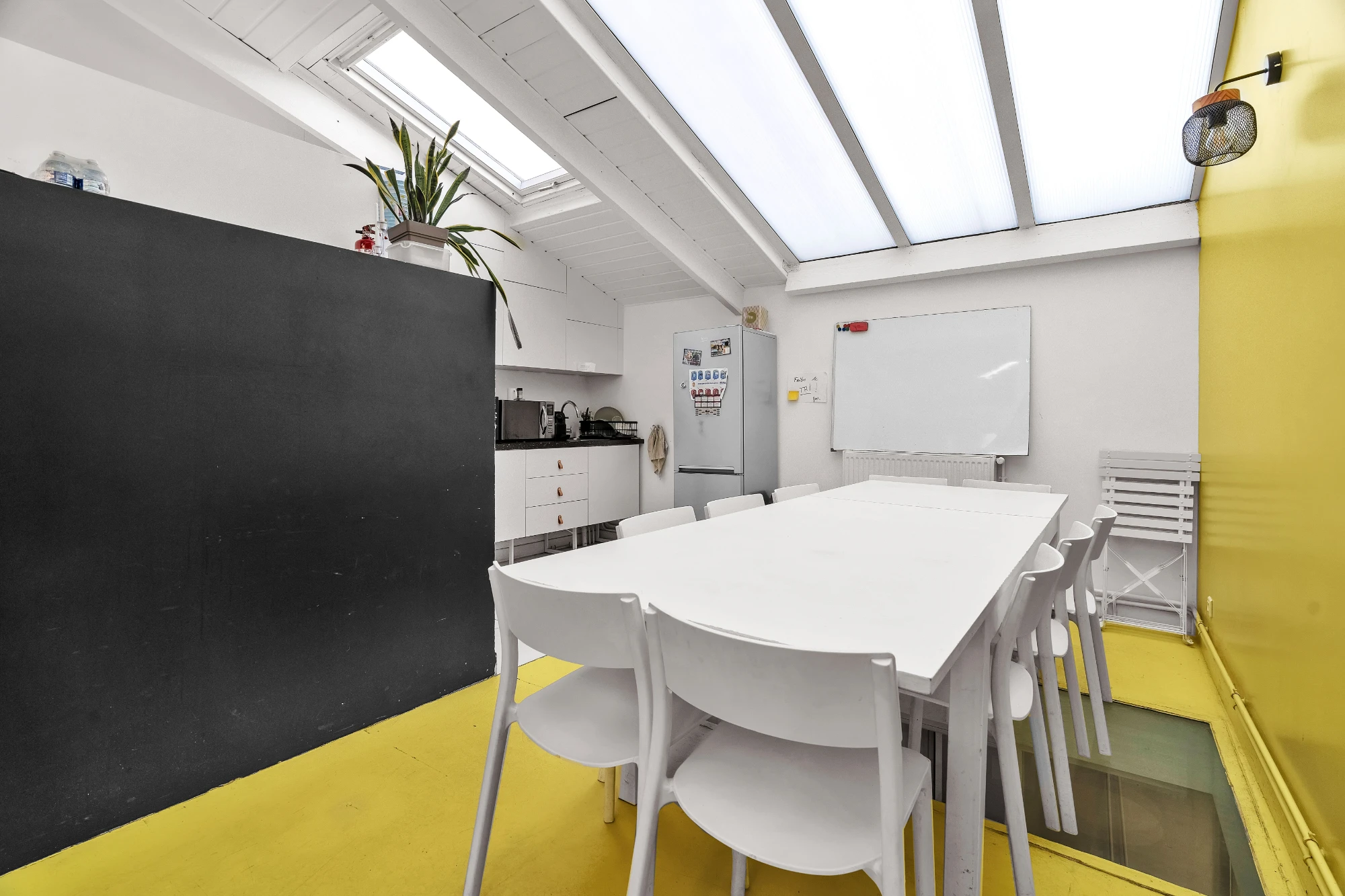 Sora Damia, Meeting room for 8 people, Paris 11e