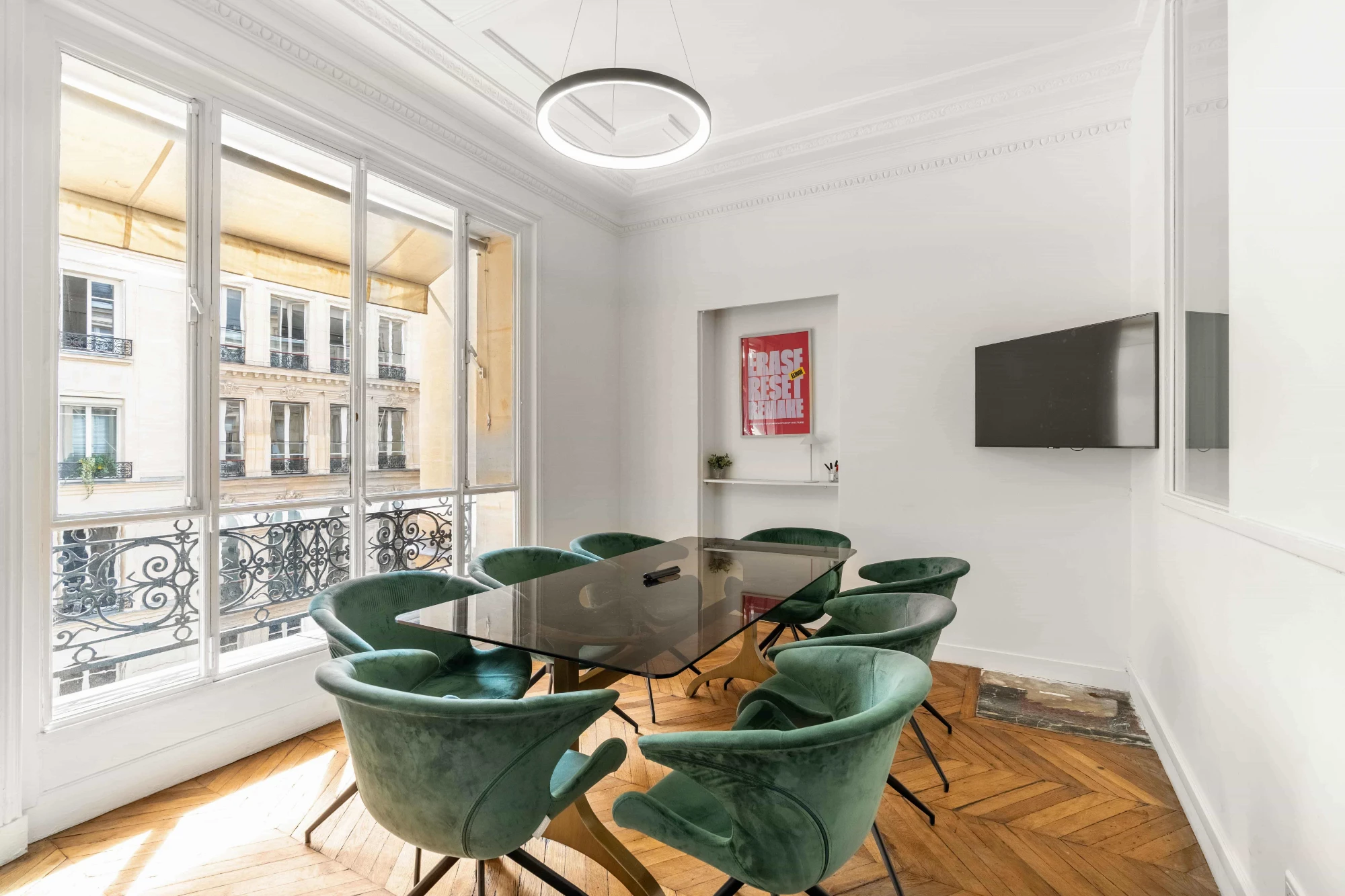 Sora Estienne d'Orves, Salle de réunion 8 personnes, Paris 9e